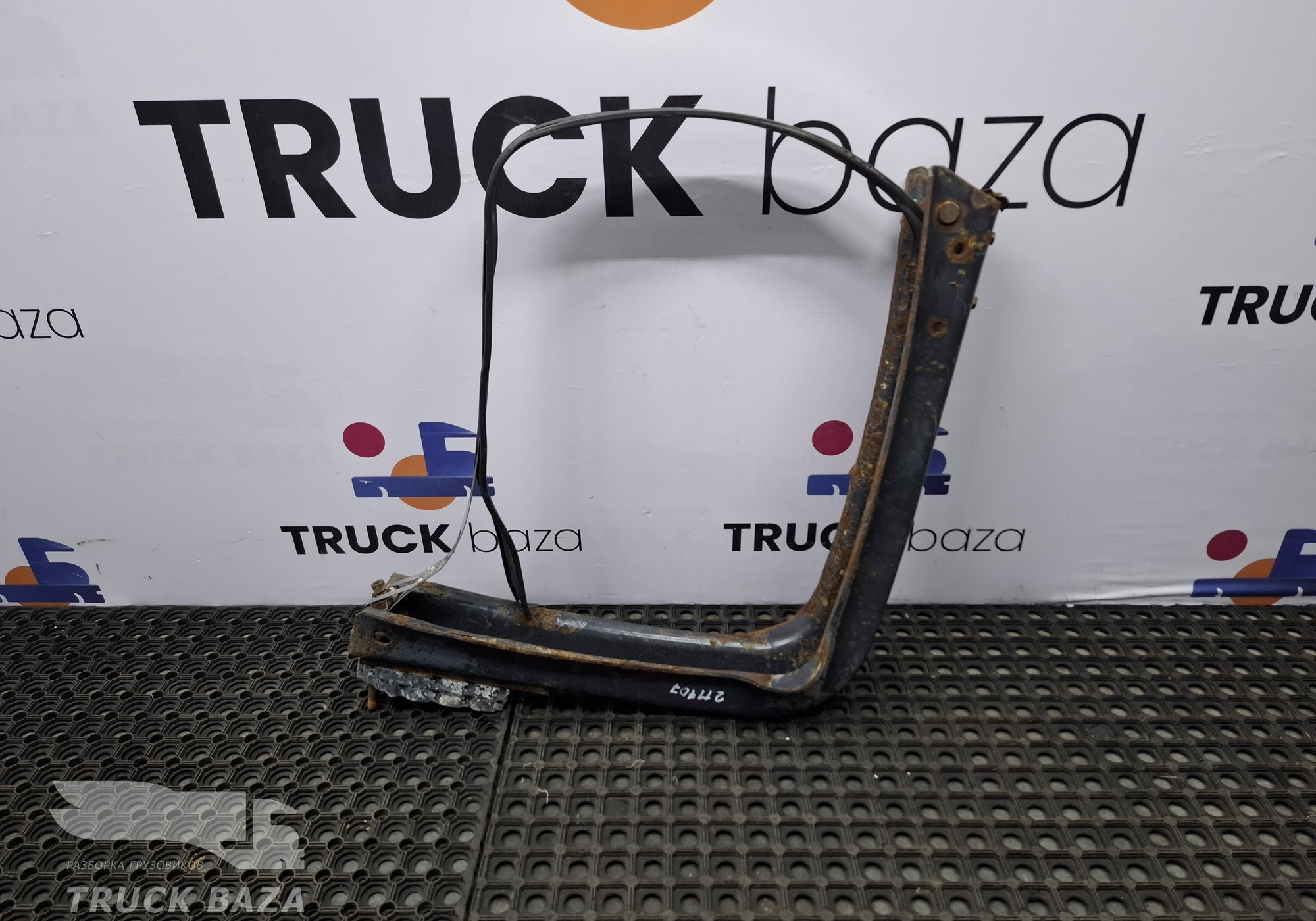 41013963 Кронштейн топливного бака для Iveco Stralis II Hi-Way (с 2012)