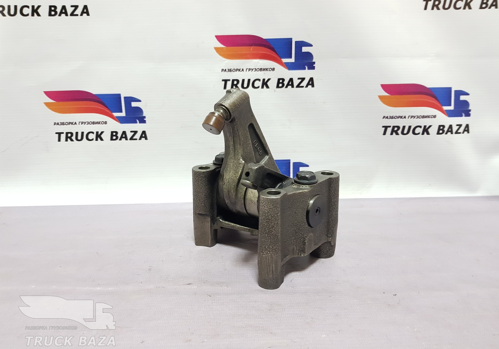1732551 Вал рокеров для Daf