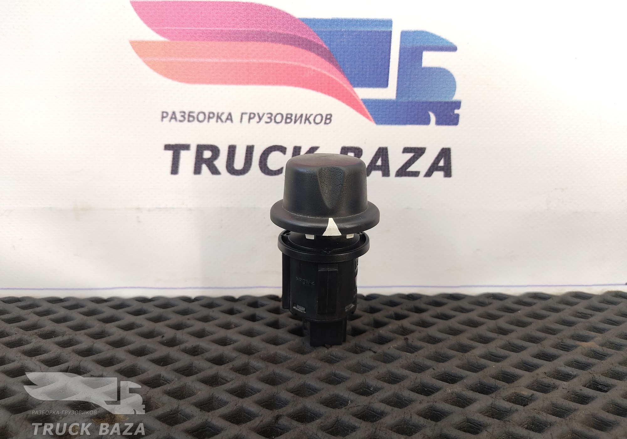 Переключатель света фар 1700234 для Daf CF III, Daf XF105 - купить б/у за  1000 р.