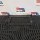 1850827 Кронштейн брызговика правого для Daf XF106 (с 2012)