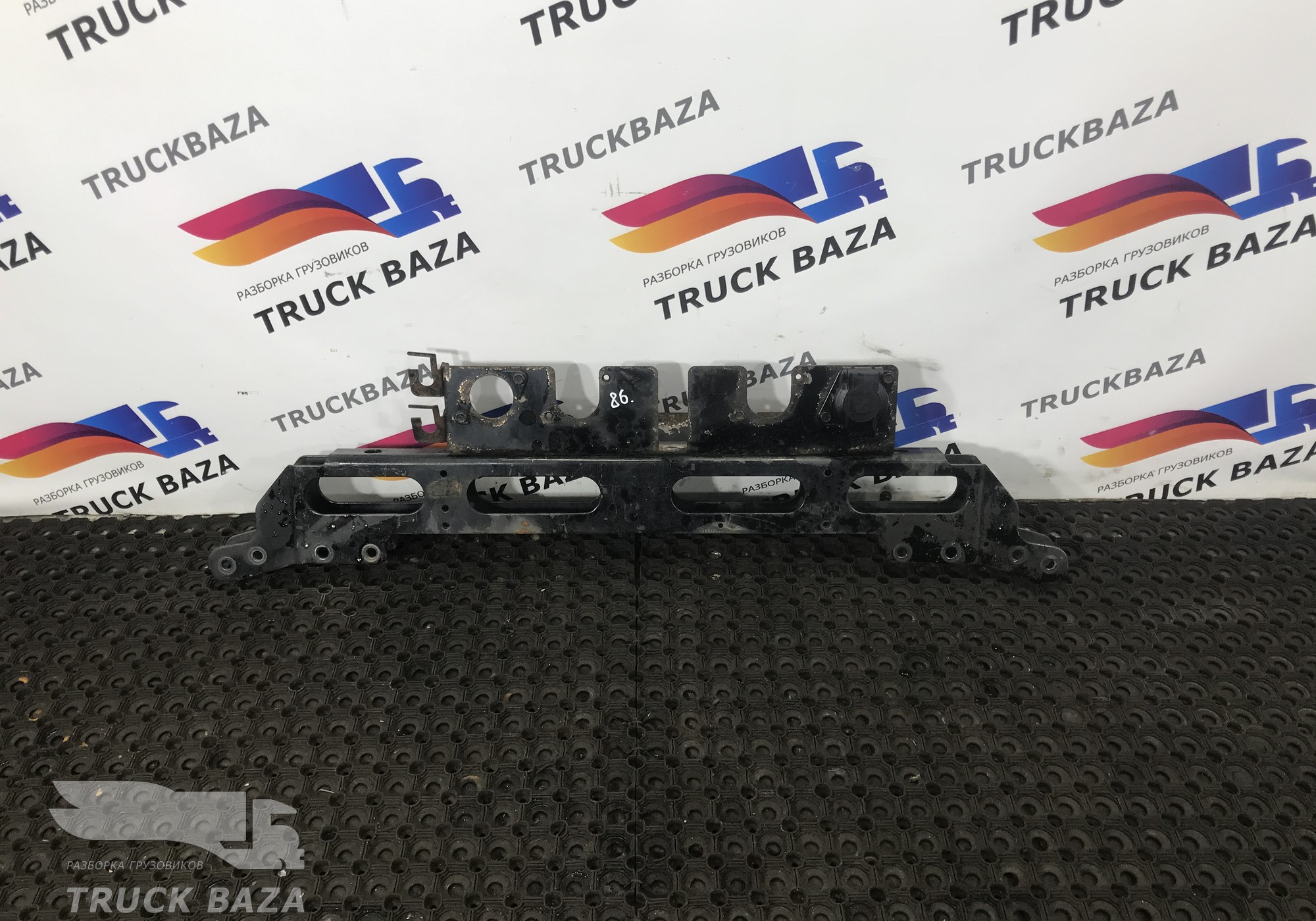9303100058 Кронштейн перекидок для Mercedes-Benz Axor II (с 2004 по 2010)