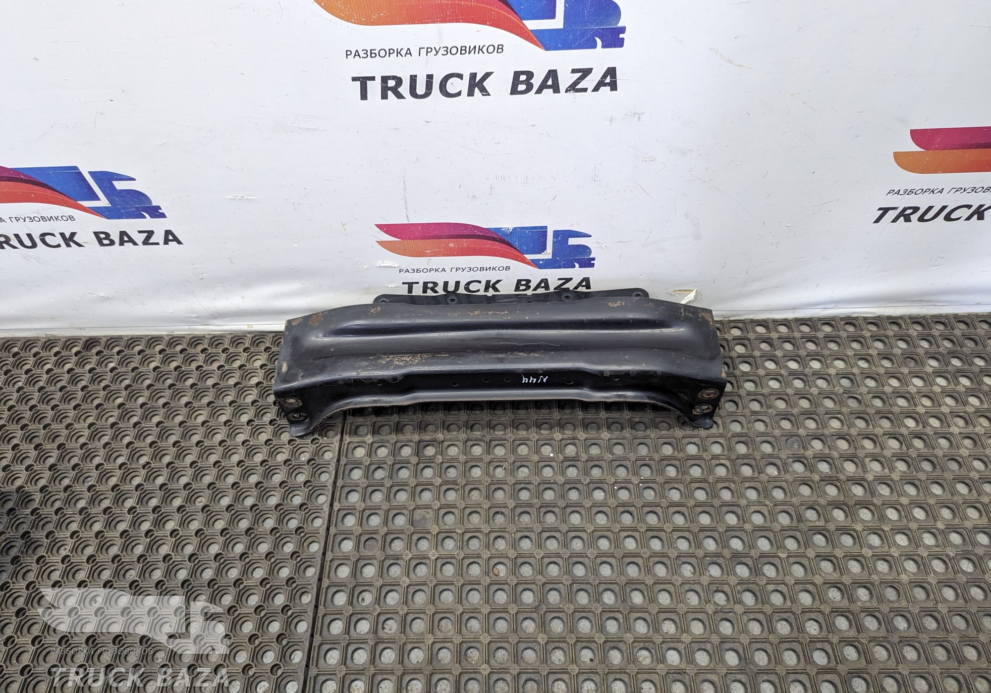 81412050016 Траверса рамы для Sinotruk Sitrak