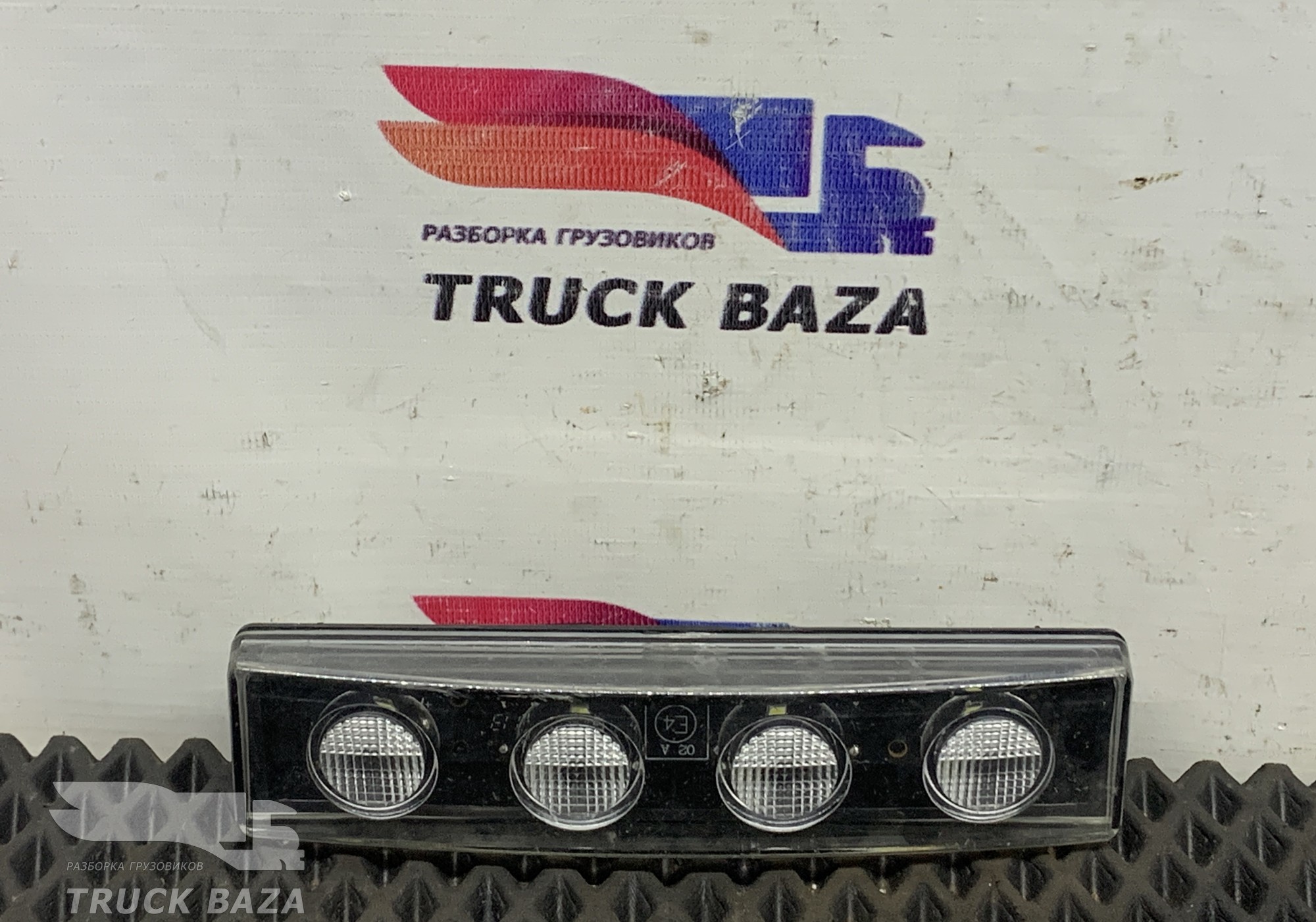 1910437 Габарит в козырек для Scania 5-series G (с 2004 по 2016)