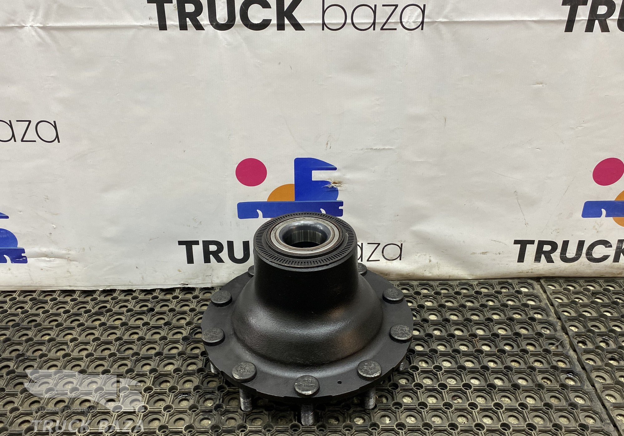 2743252 Ступица передняя