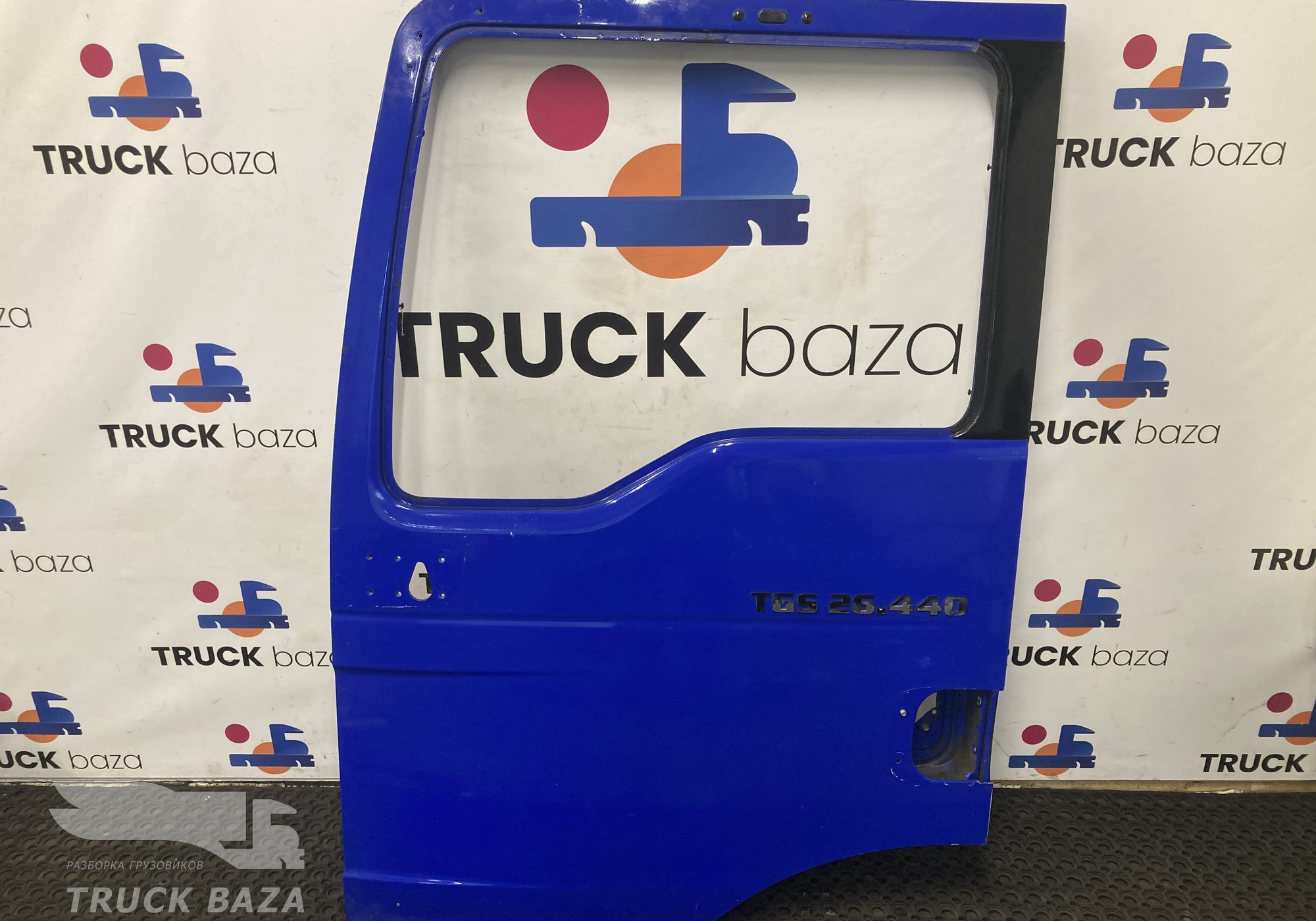 81626004131 Каркас двери левой