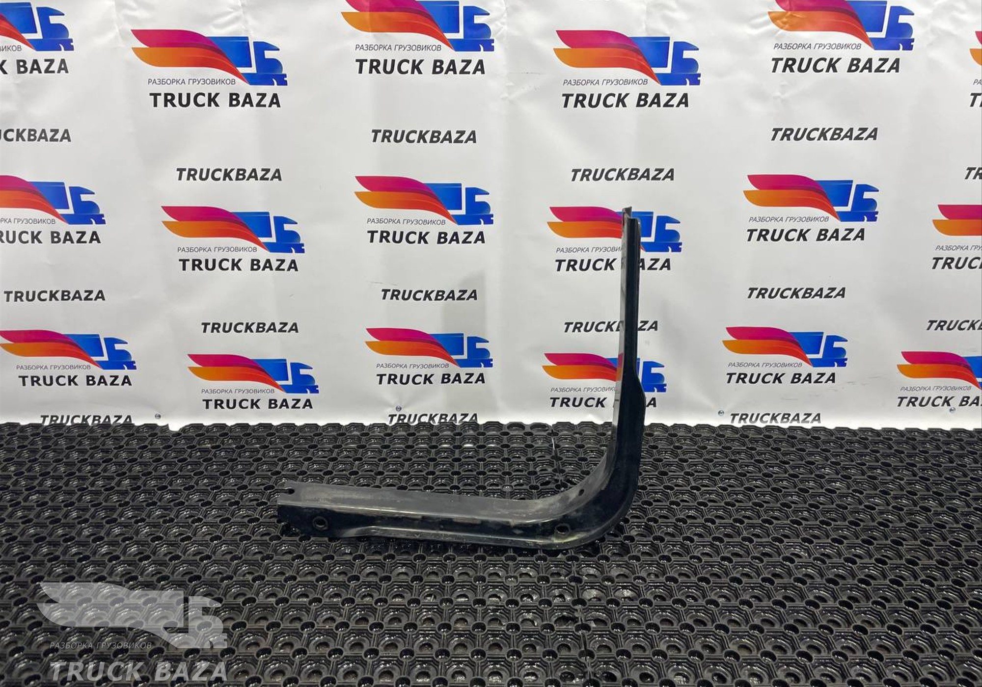 1851196 Кронштейн бака AdBlue для Daf XF106 (с 2012)