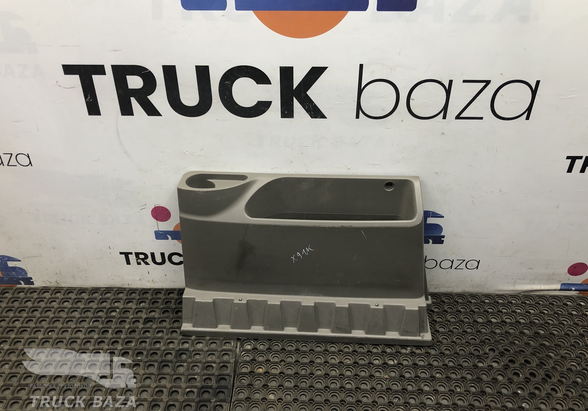 1634744 Бардачок для Daf XF105 (с 2005)
