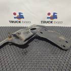 2159825 Кронштейн брызговика правый для BMW 5