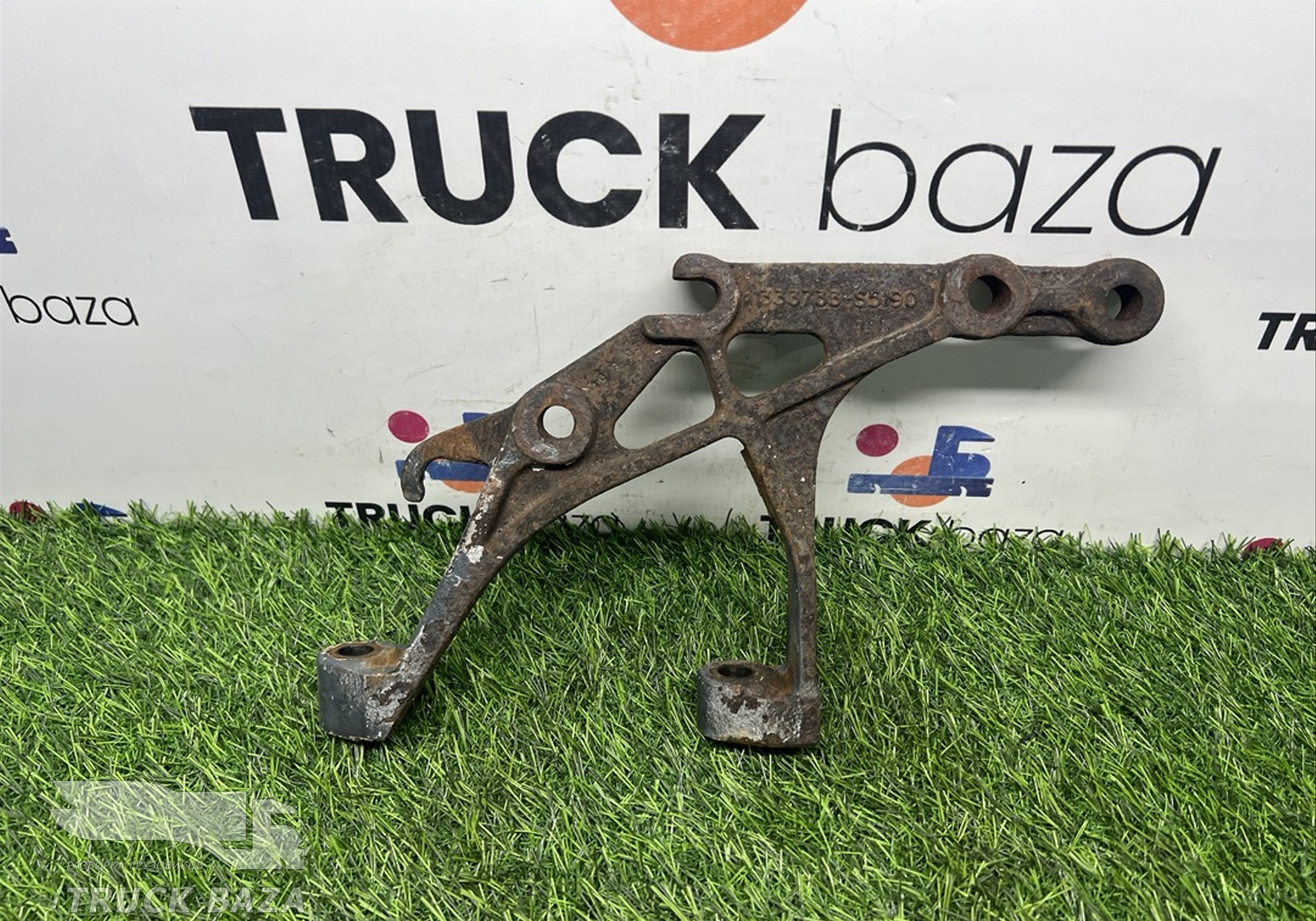 1333733 Кронштейн осушителя воздуха