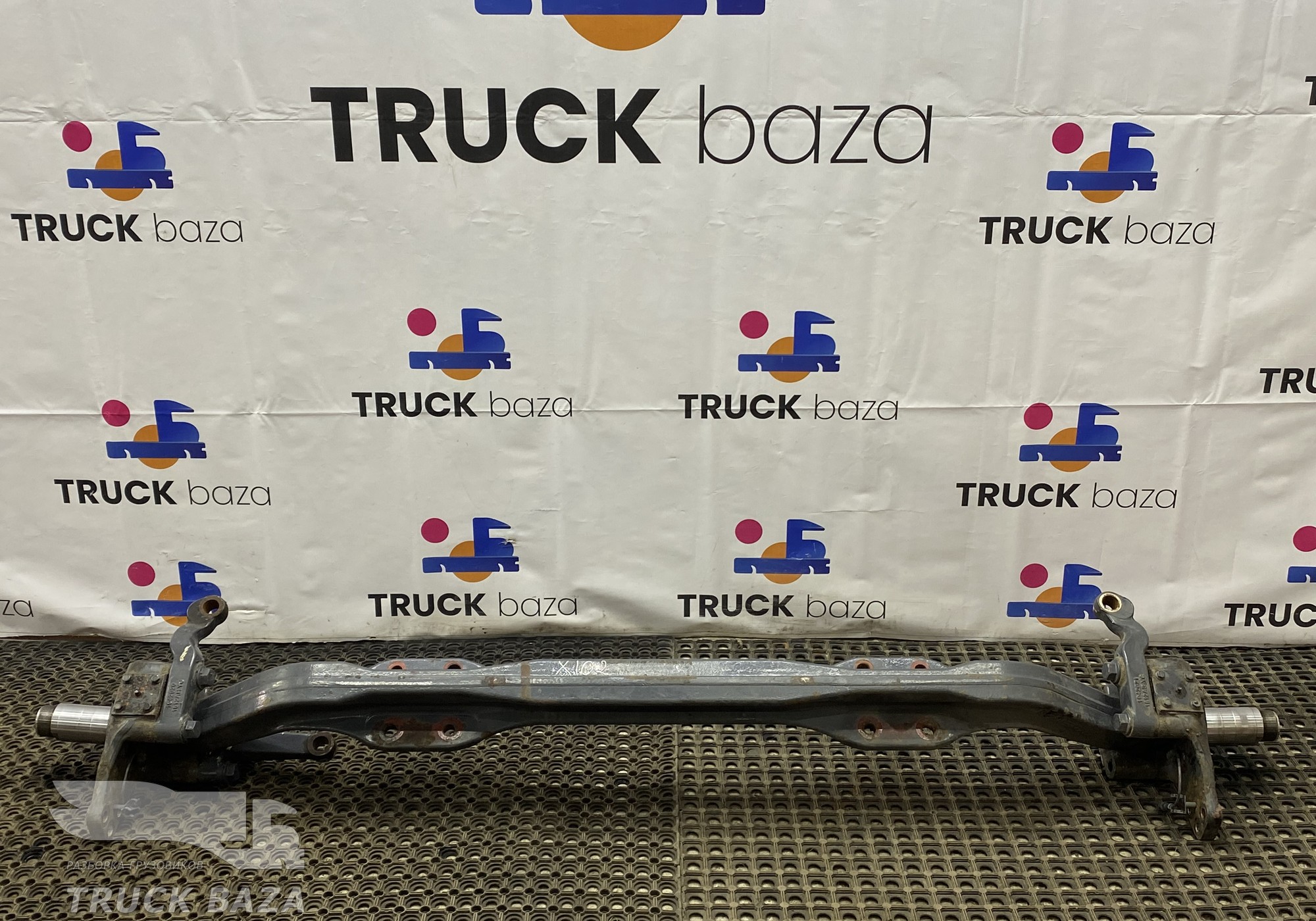 0966745 Балка передняя в сборе