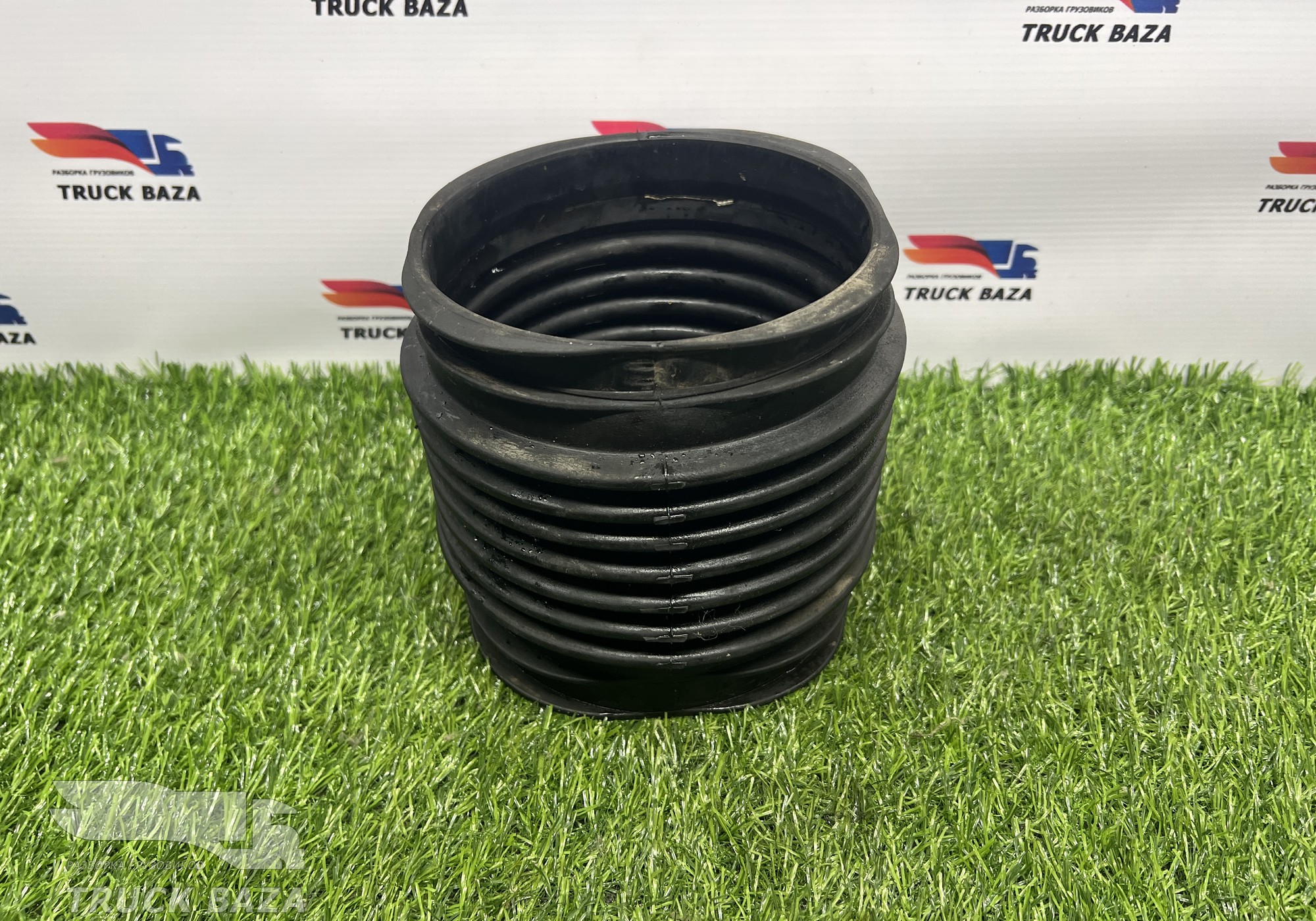 81964200519 Патрубок воздушного фильтра