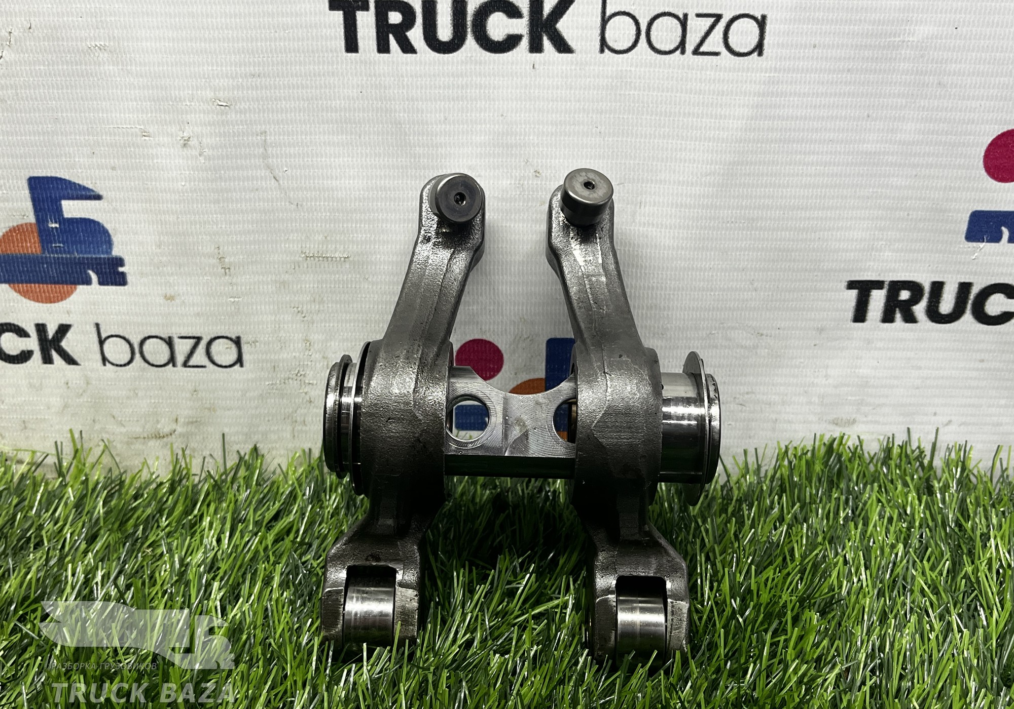 201042006057 Вал рокера для Sinotruk Sitrak C7H