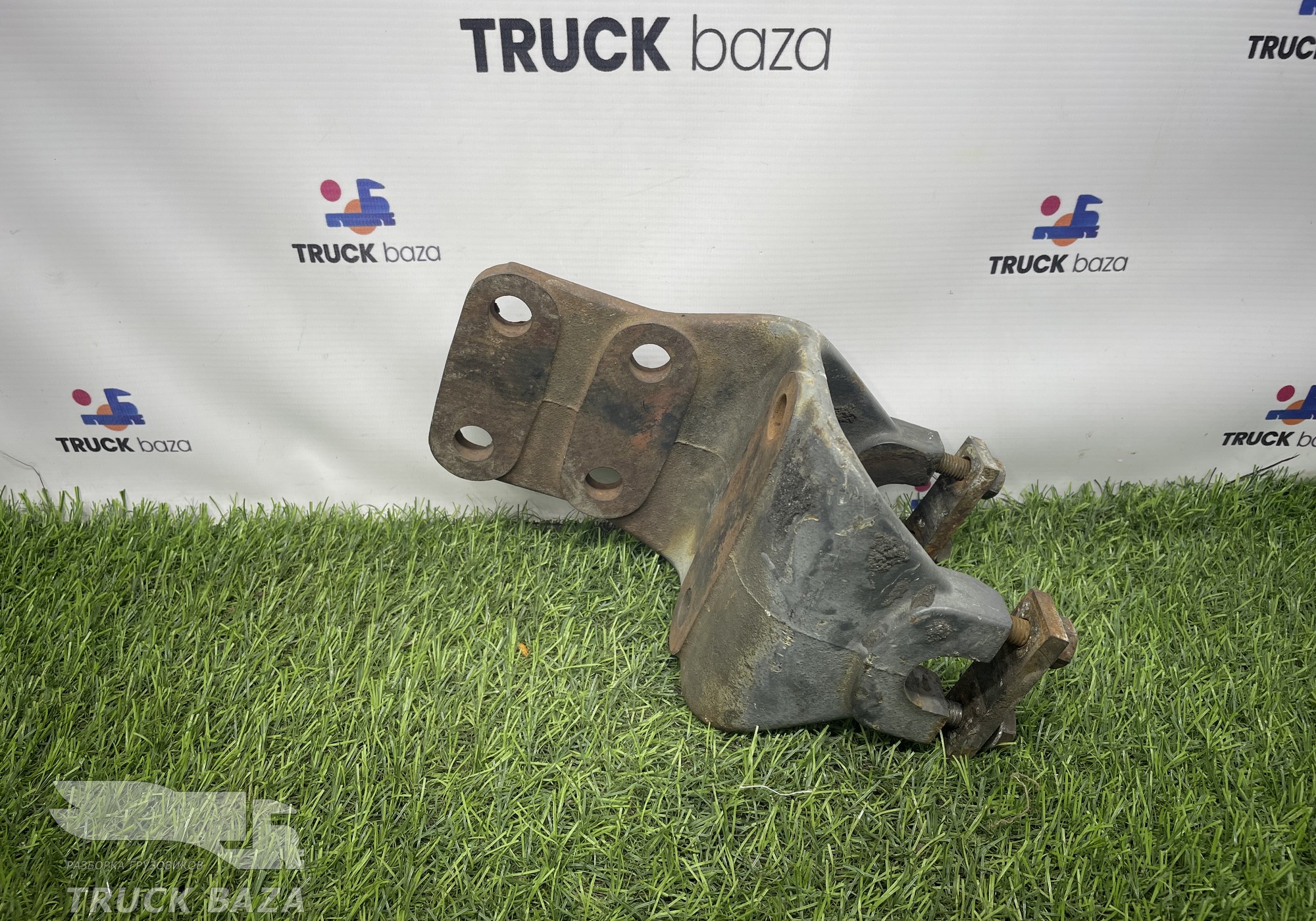 0299614 Кронштейн рессоры передней левой для Daf 95 (с 1987 по 1997)