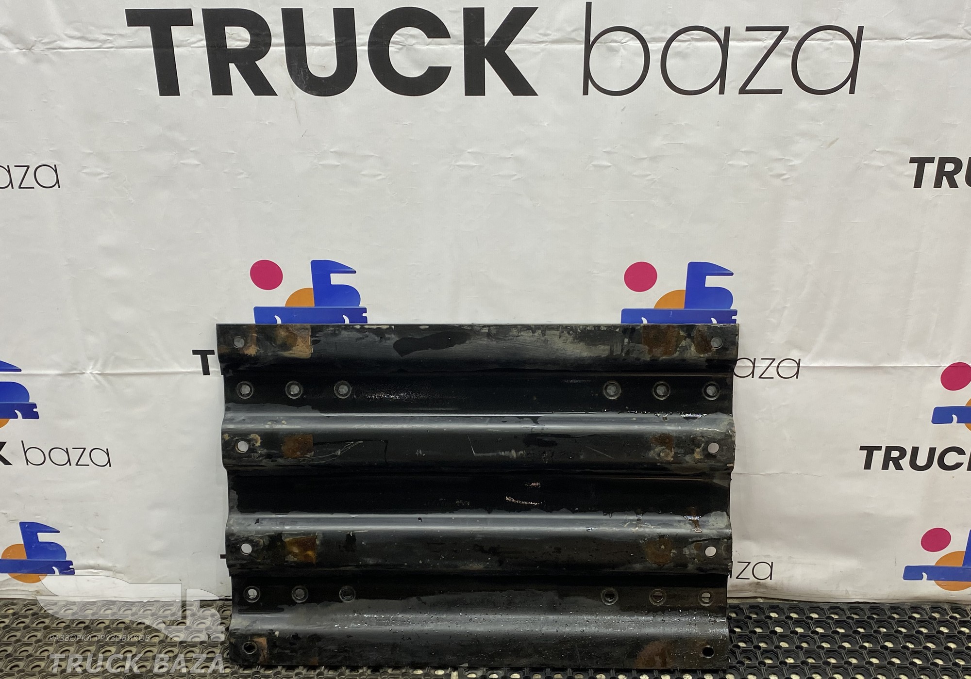 MPL41040351AA Плита седла 40мм для КАМАЗ 54901