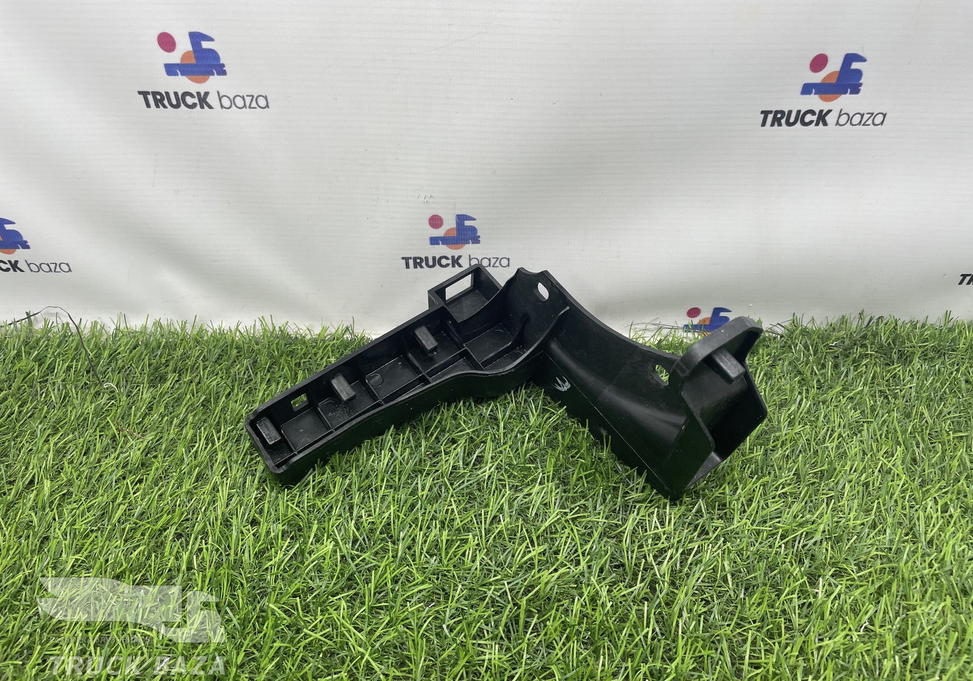 549015330047 Кронштейн воздуховода левый для КАМАЗ 54901