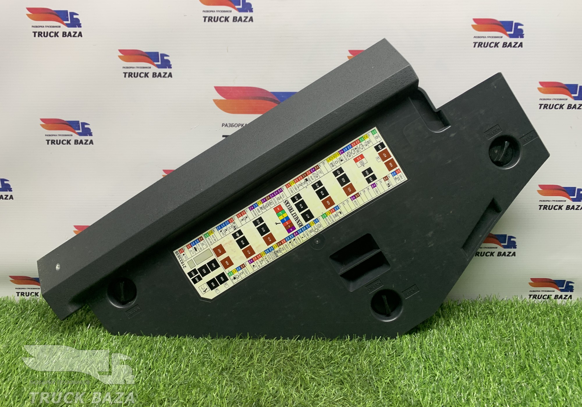 82589773 Крышка блока предохранителей для Renault T (с 2013)