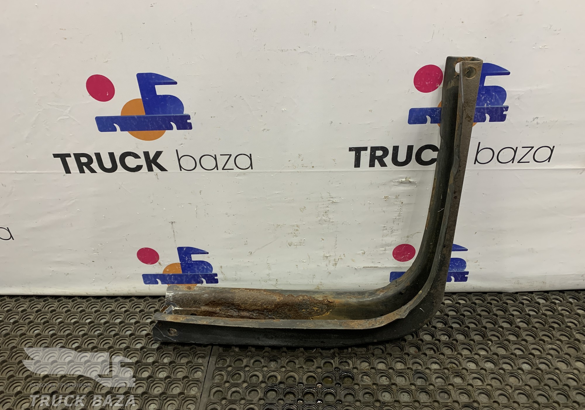 1528911 Кронштейн топливного бака для Scania 4-series P (с 1995 по 2007)