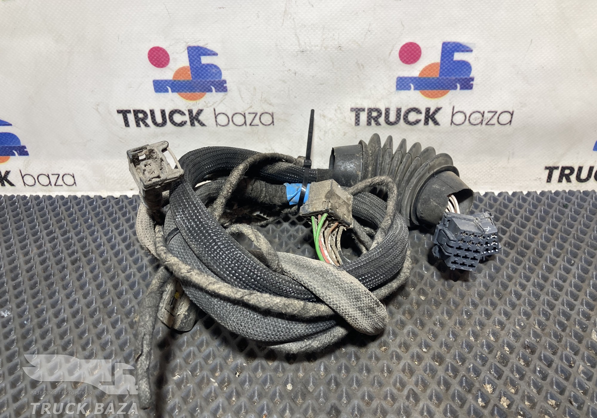 5490407124020 Проводка двери правая для КАМАЗ 5490 (с 2013)