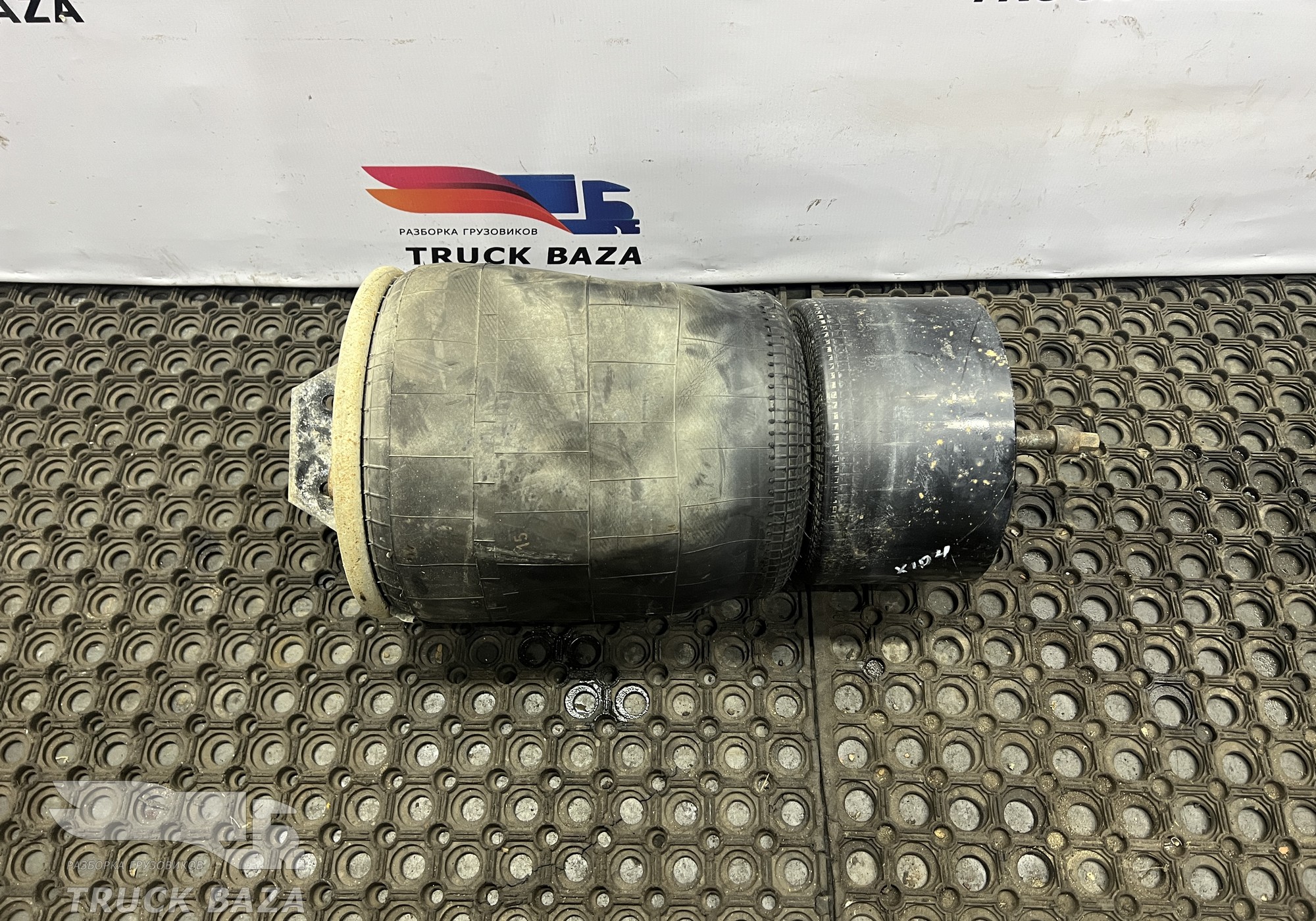 2469180 Подушка пневмоподвески задняя для Daf XF105 (с 2005)