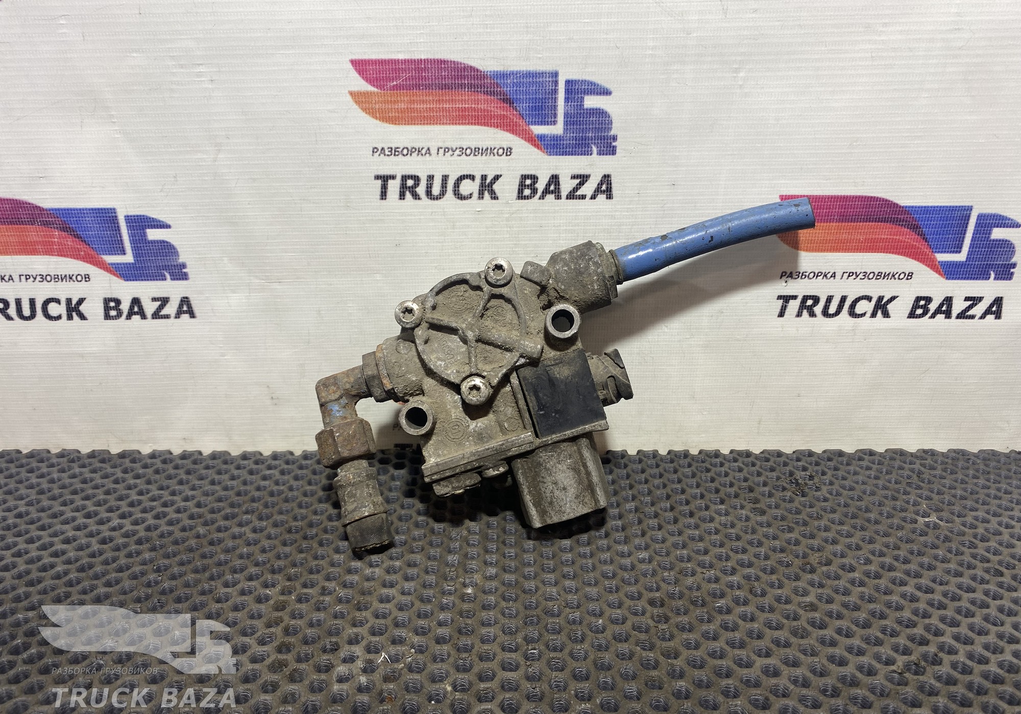 81524526039 Кран ABS для Mercedes-Benz