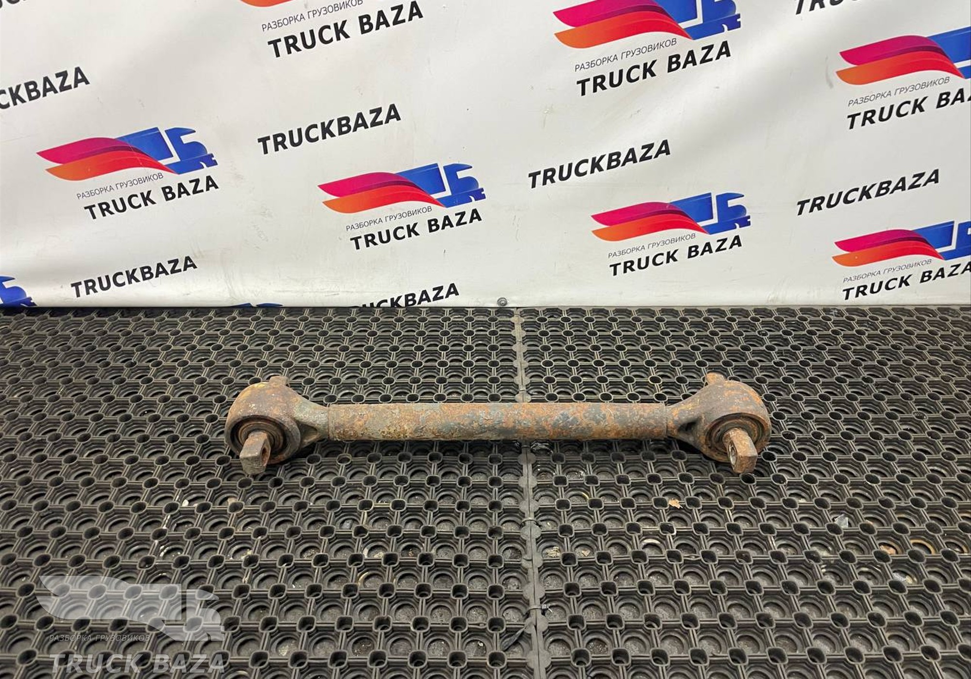 1656428 Тяга реактиная для Daf XF105 (с 2005)