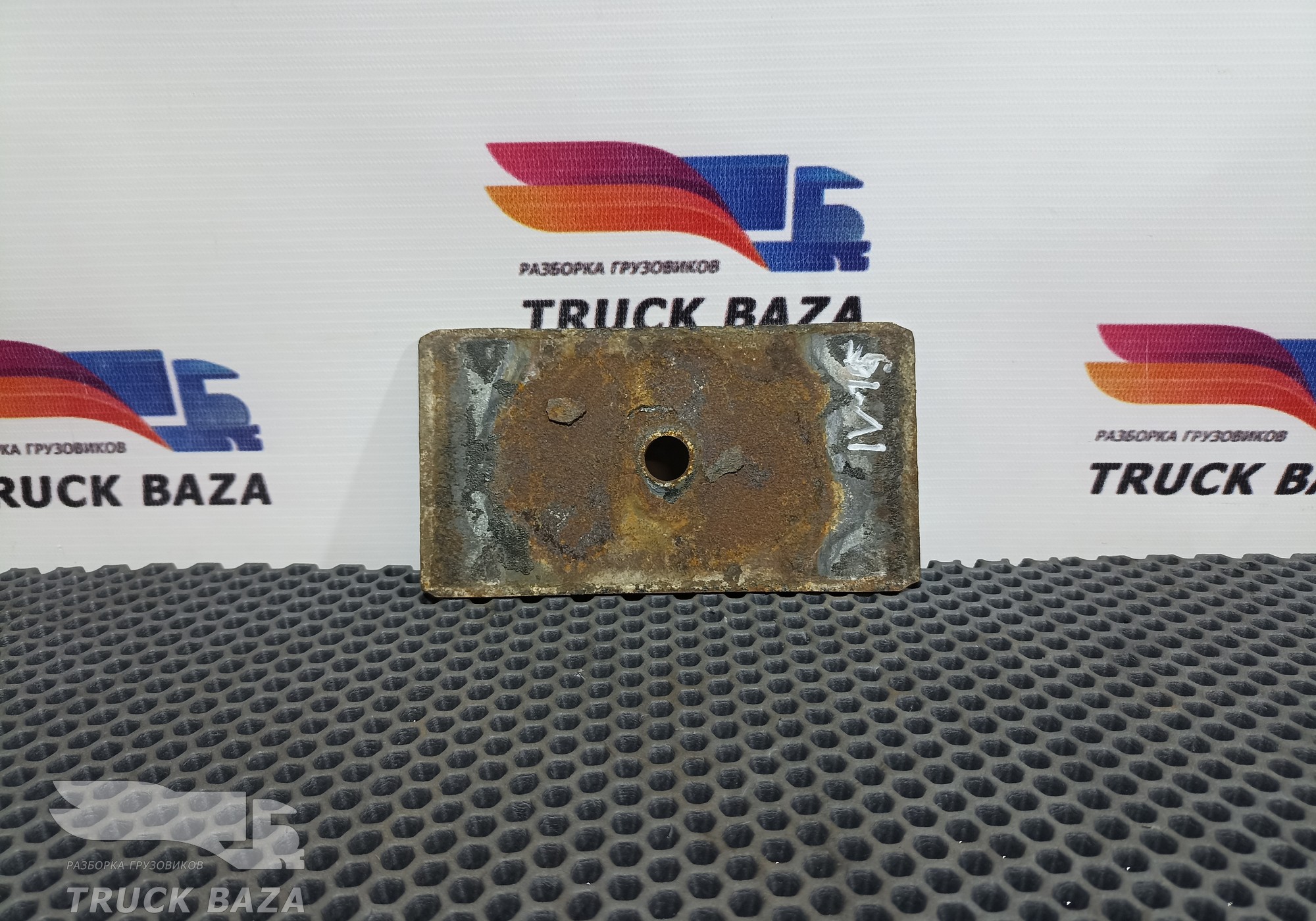 41032458 Проставка рессоры передней для Iveco Stralis II Hi-Way (с 2012)