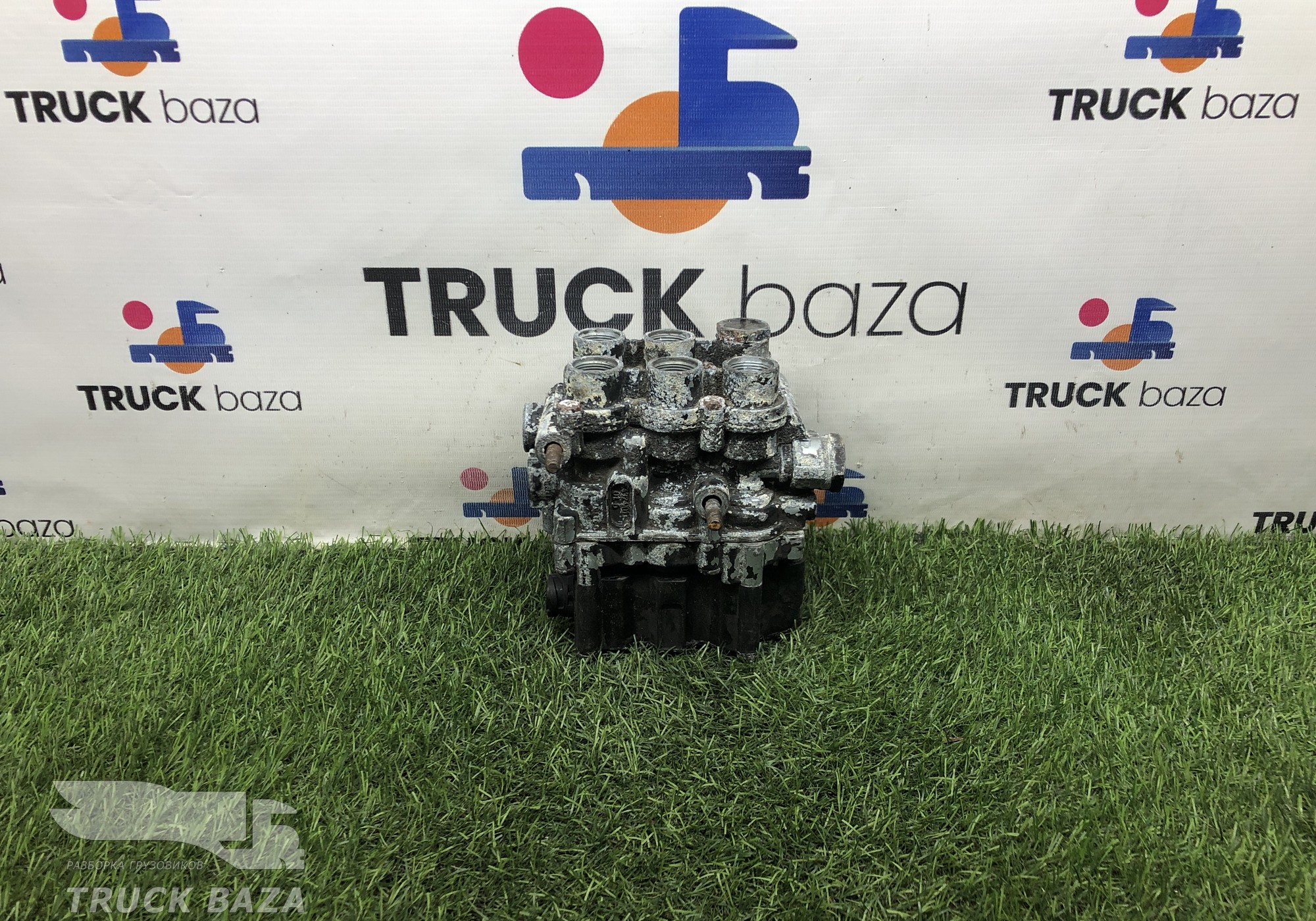 4729000570 Кран уровня пола главный