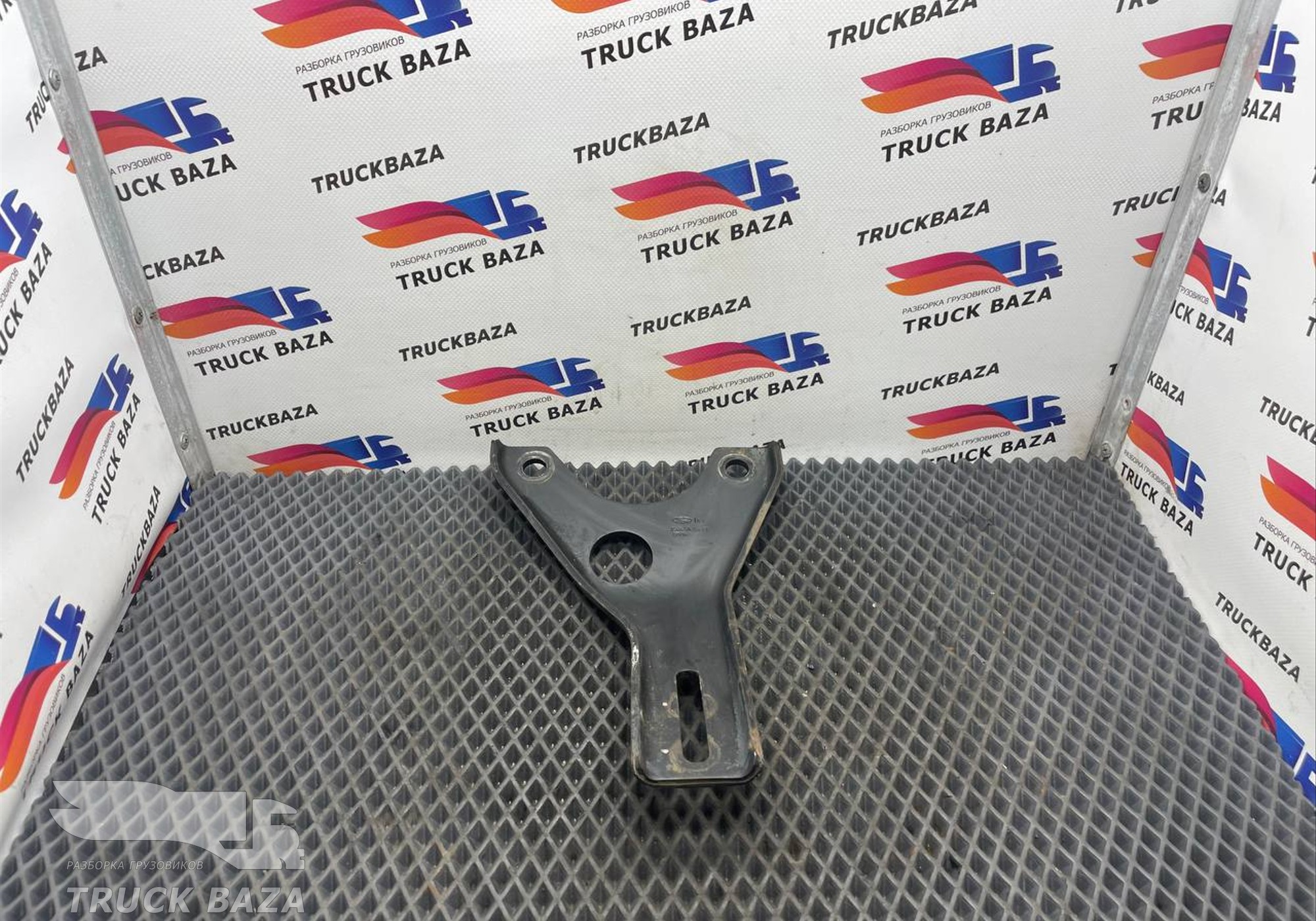 JC465A204EB Кронштейн для Ford F-MAX (с 2018)