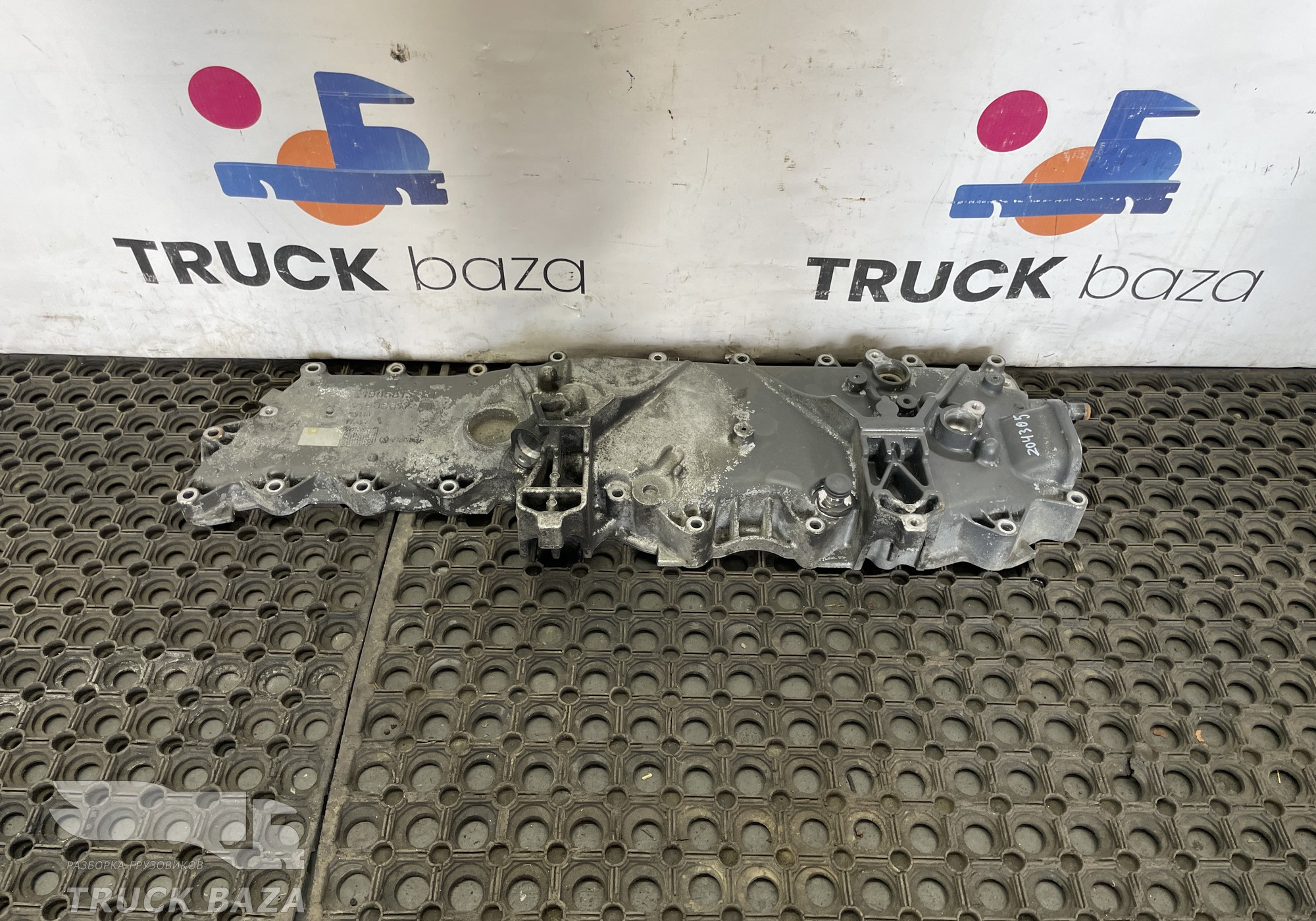 7421905815 Крышка масляного радиатора для Renault T