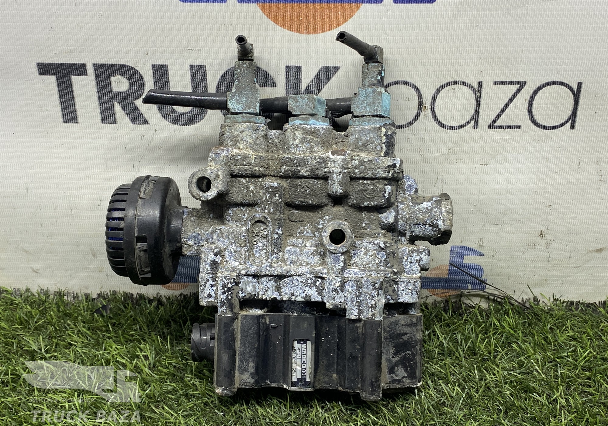 4729000550 Кран уровня пола главный