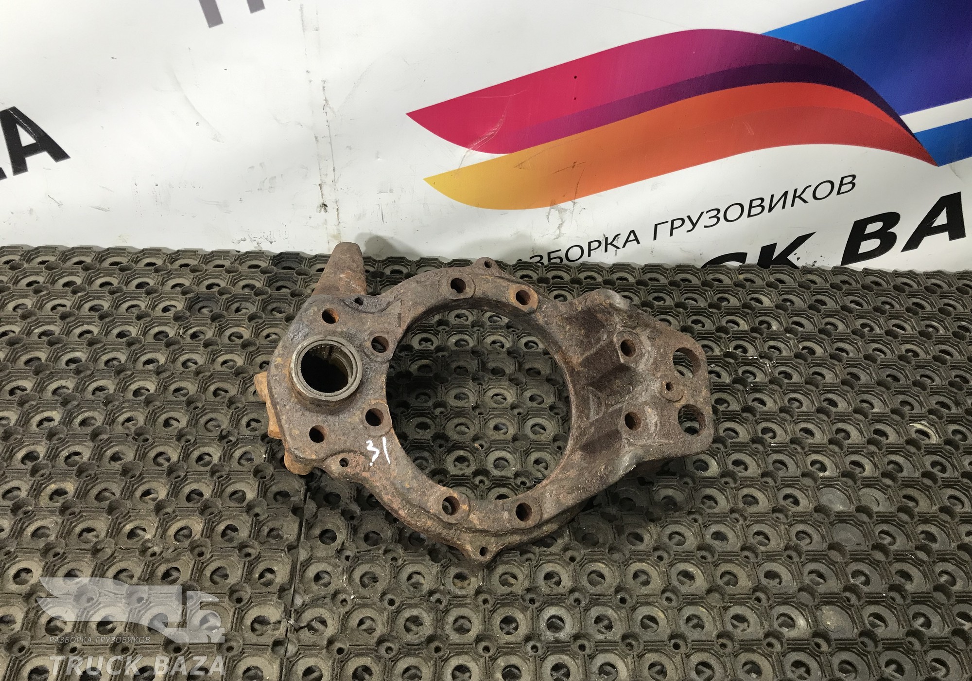 81502020127 Щит опорный передний для Man F90