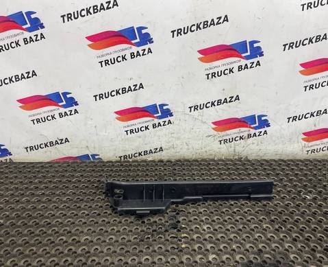 9606923901 Накладка стойки правой для Mercedes-Benz Actros New Actros MP4 (с 2011)