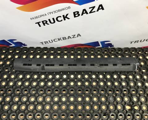 1297410 Накладка на торпедо правая для Daf XF95