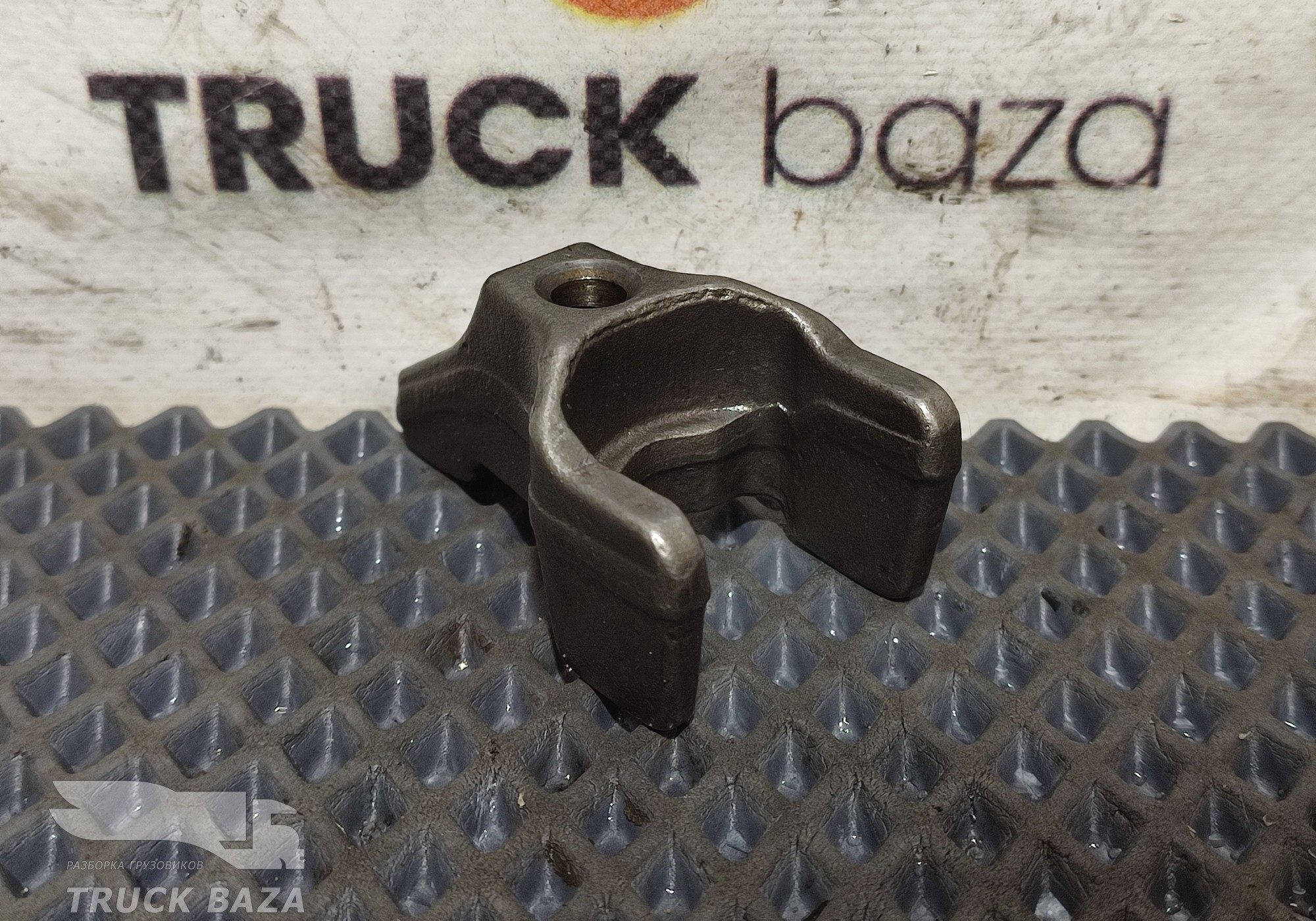 A4720780135 Кронштейн топливной форсунки для Mercedes-Benz Actros New Actros MP4 (с 2011)