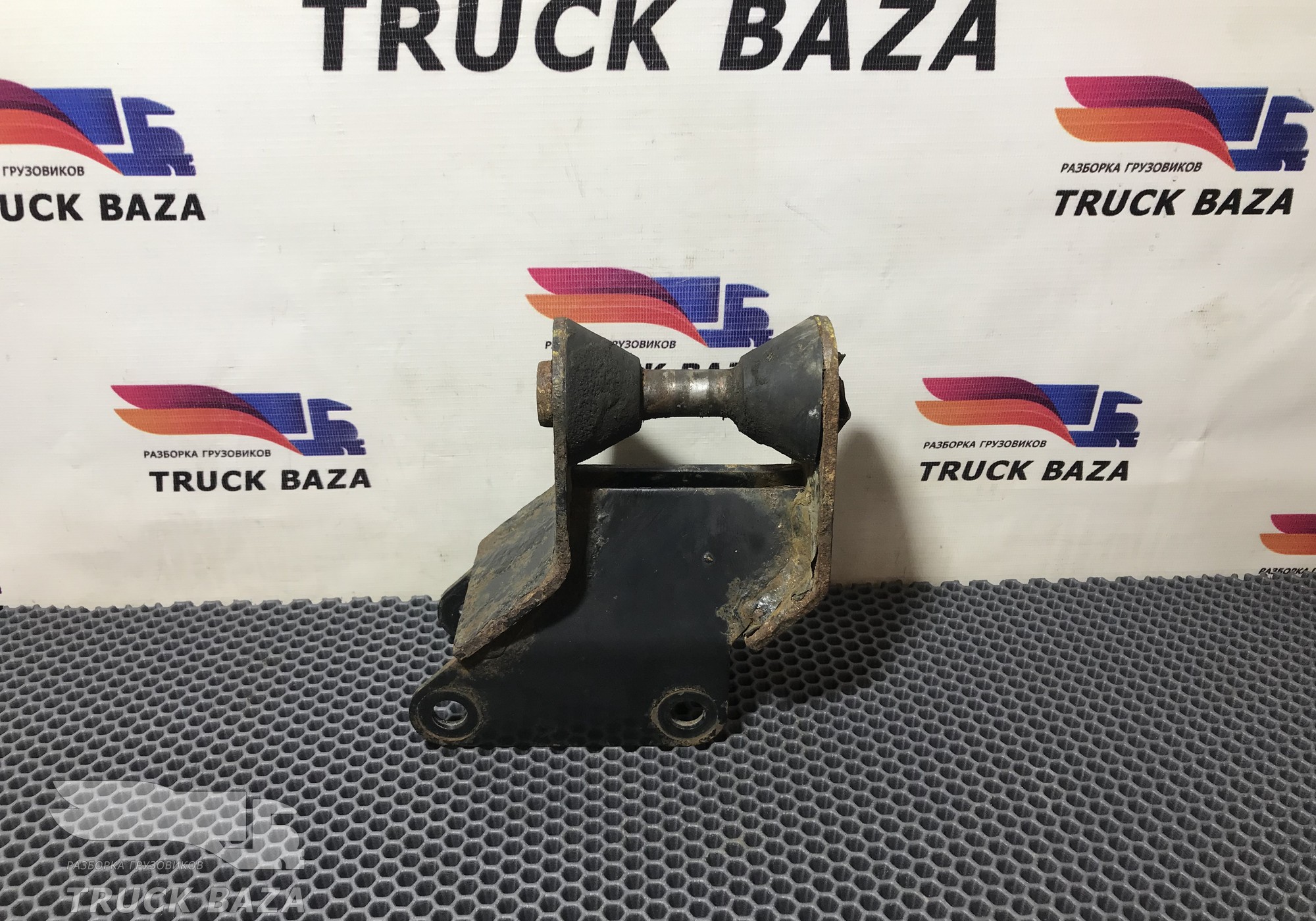 A9303100458 Ответная часть замка кабины для Mercedes-Benz Axor