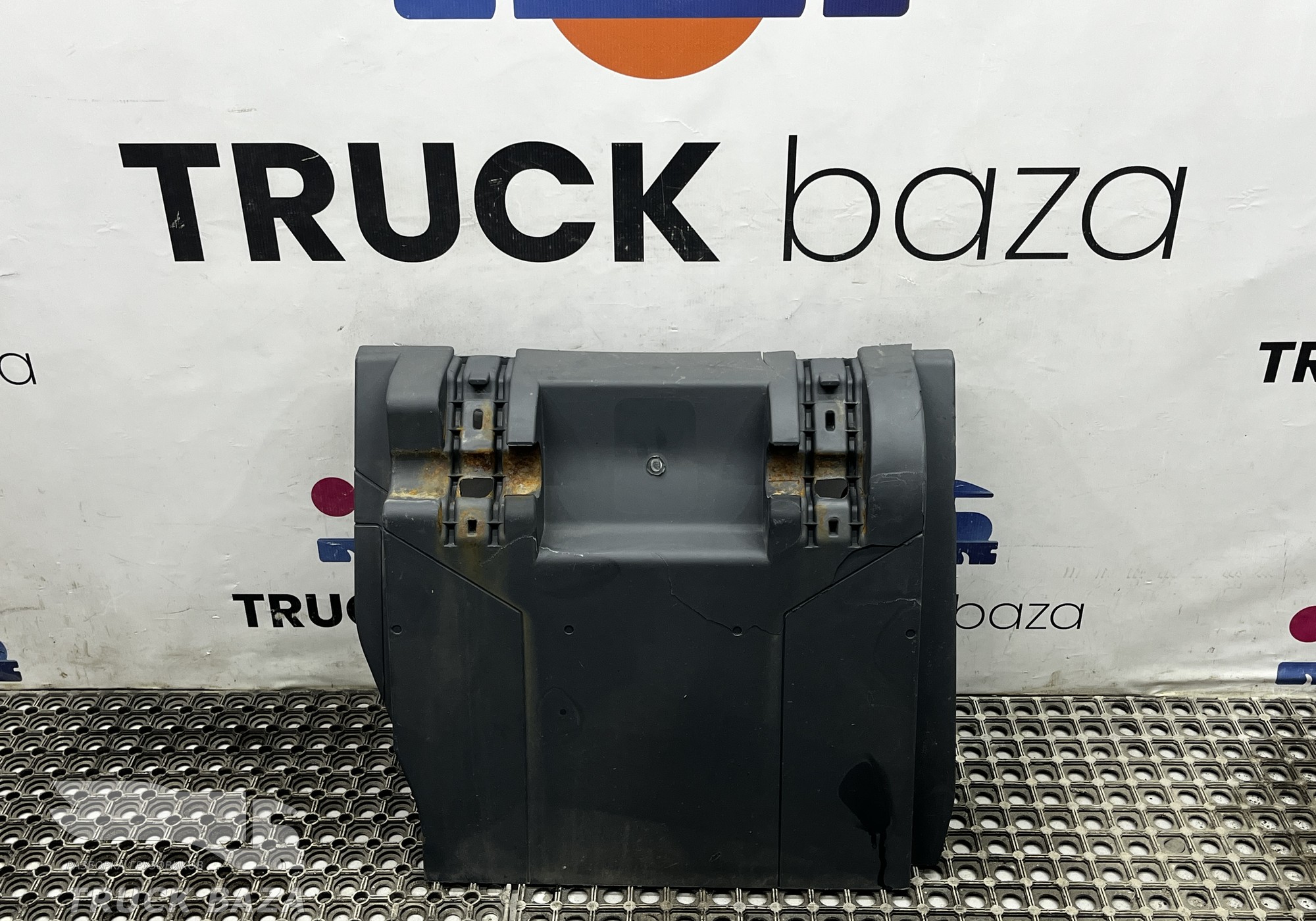 A9305200019 Крыло заднее левое передняя часть