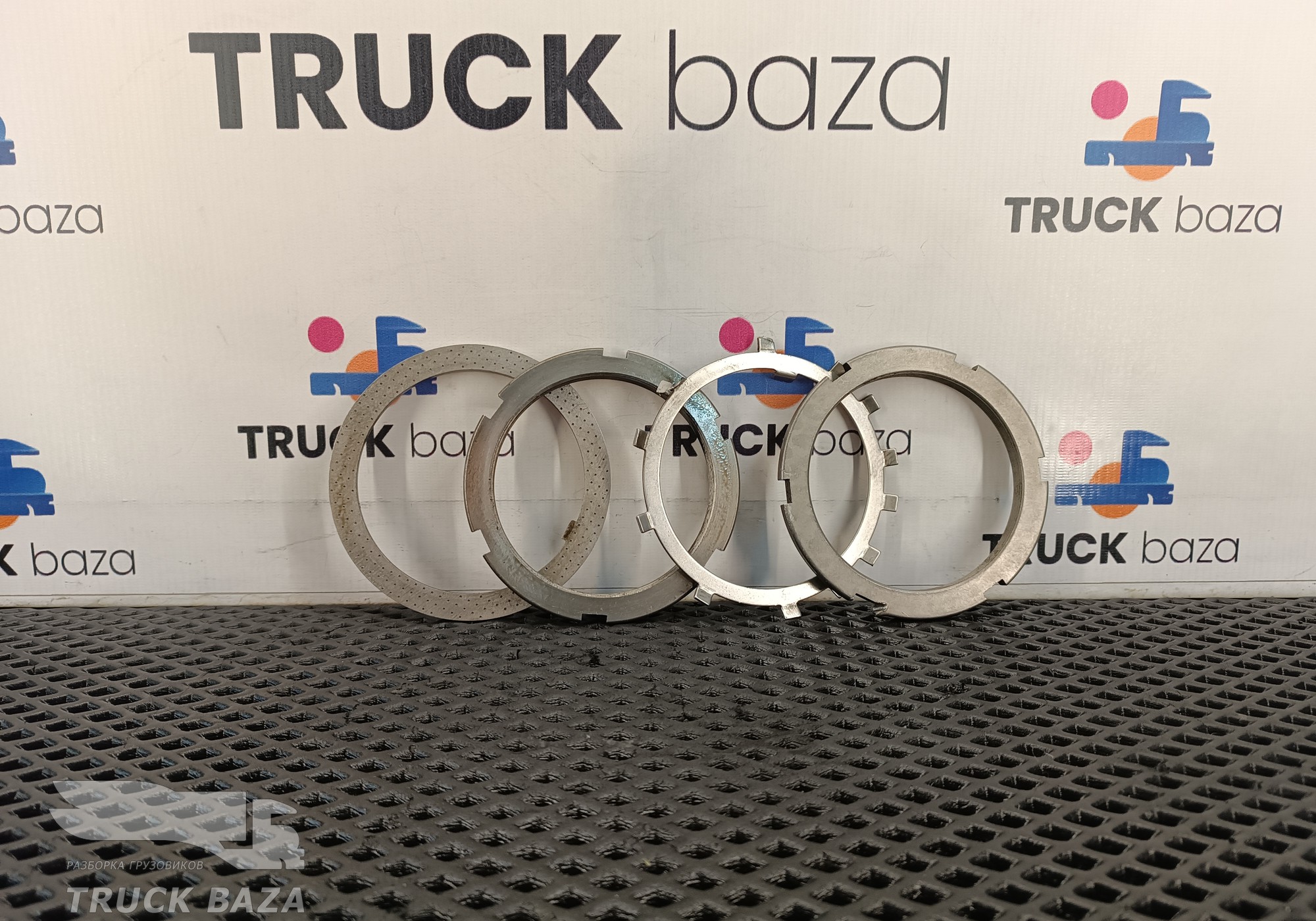 A9463560152 Комплект гаек ступицы задней оси для Mercedes-Benz Actros MP2 (с 2002 по 2008)