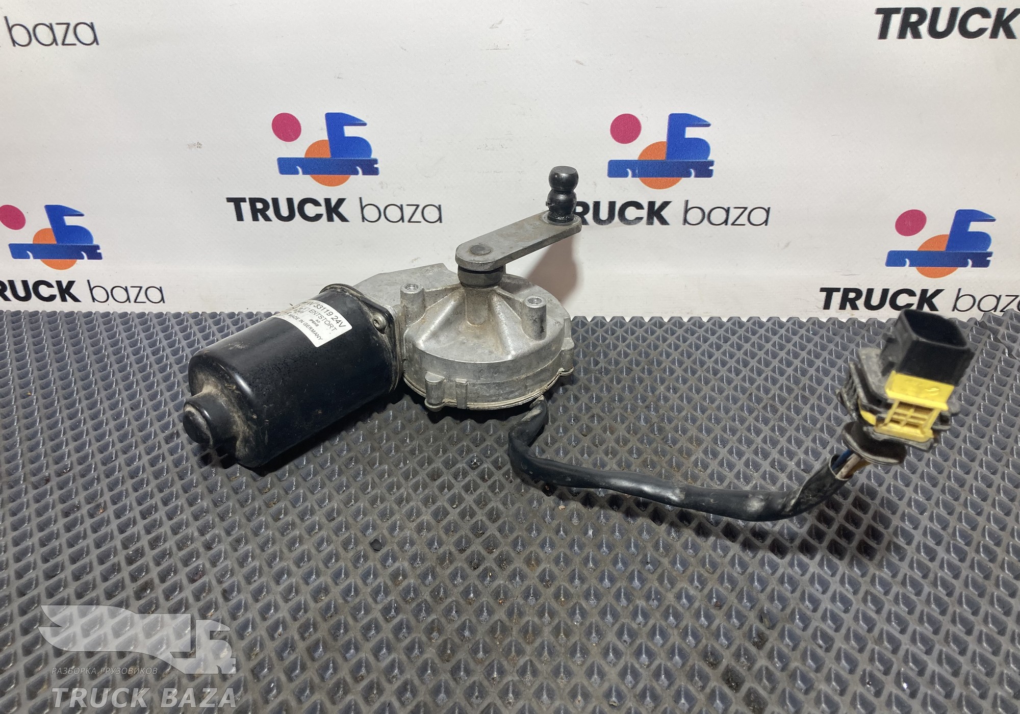 W33119 Моторчик стеклоочистителя для КАМАЗ