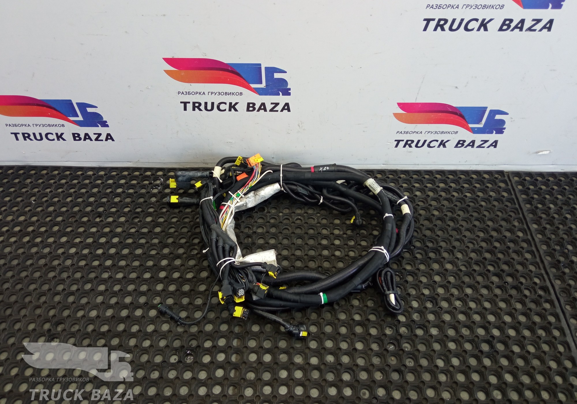 2129961 Проводка шасси основная для Daf XF106 (с 2012)