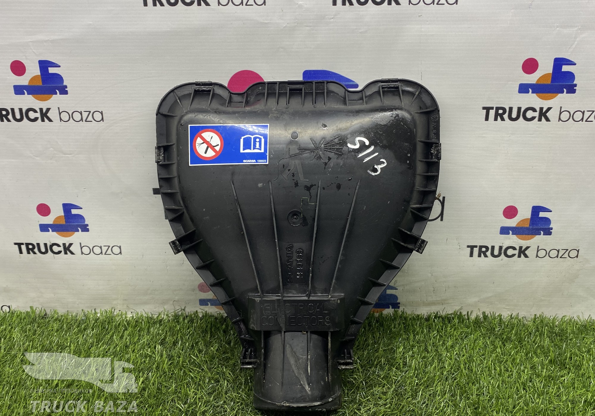 1440499 Крышка электроразъемов