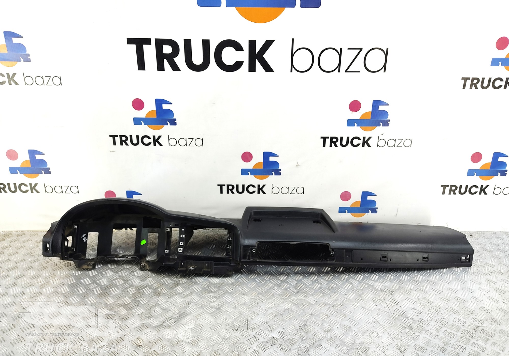 81617016457 Передняя панель салона для Man TGS II (с 2012)