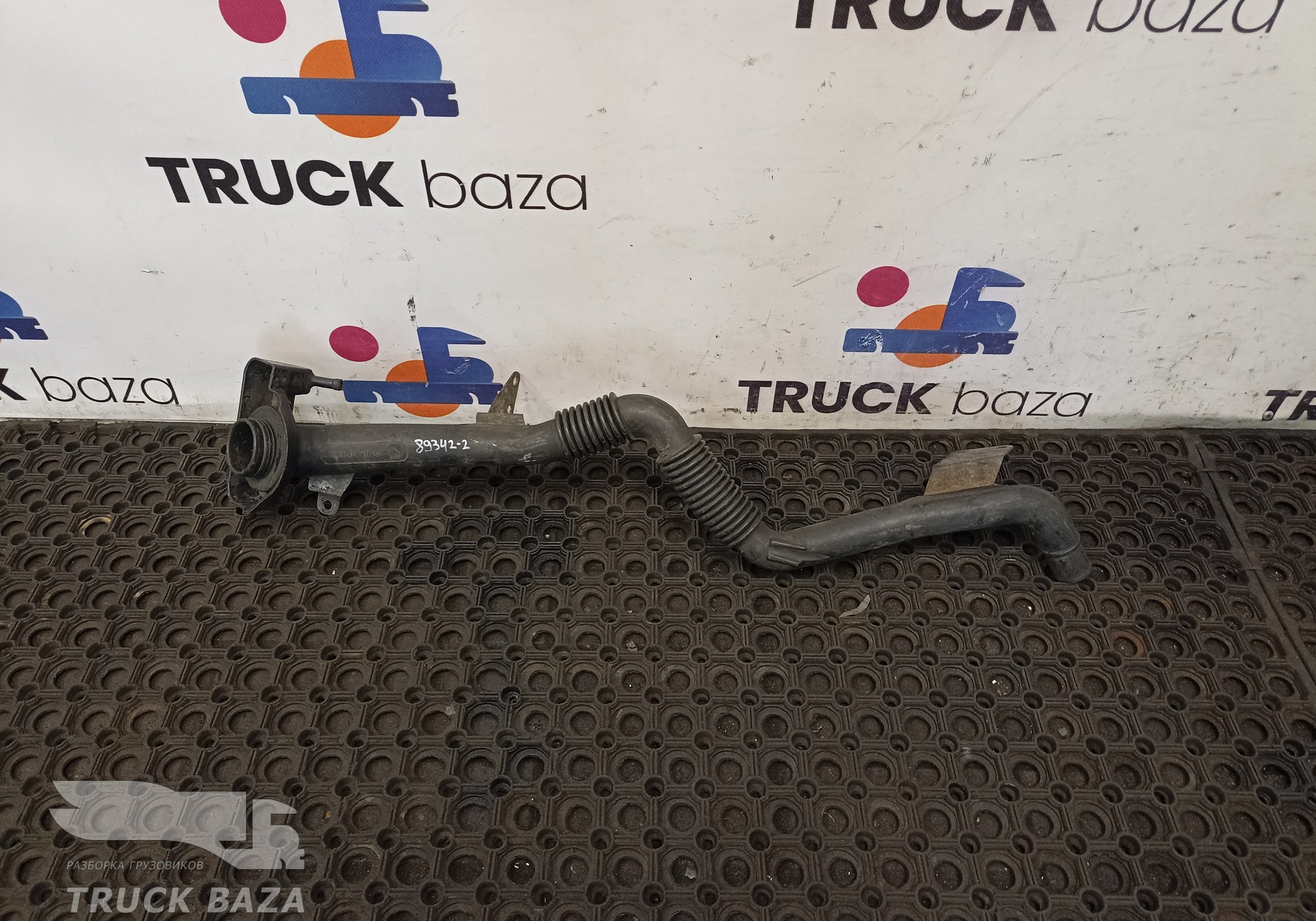 20885898 Маслозаливная горловина для Volvo