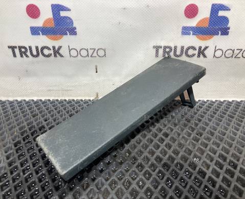 81639030319 Заглушка консоли для Man