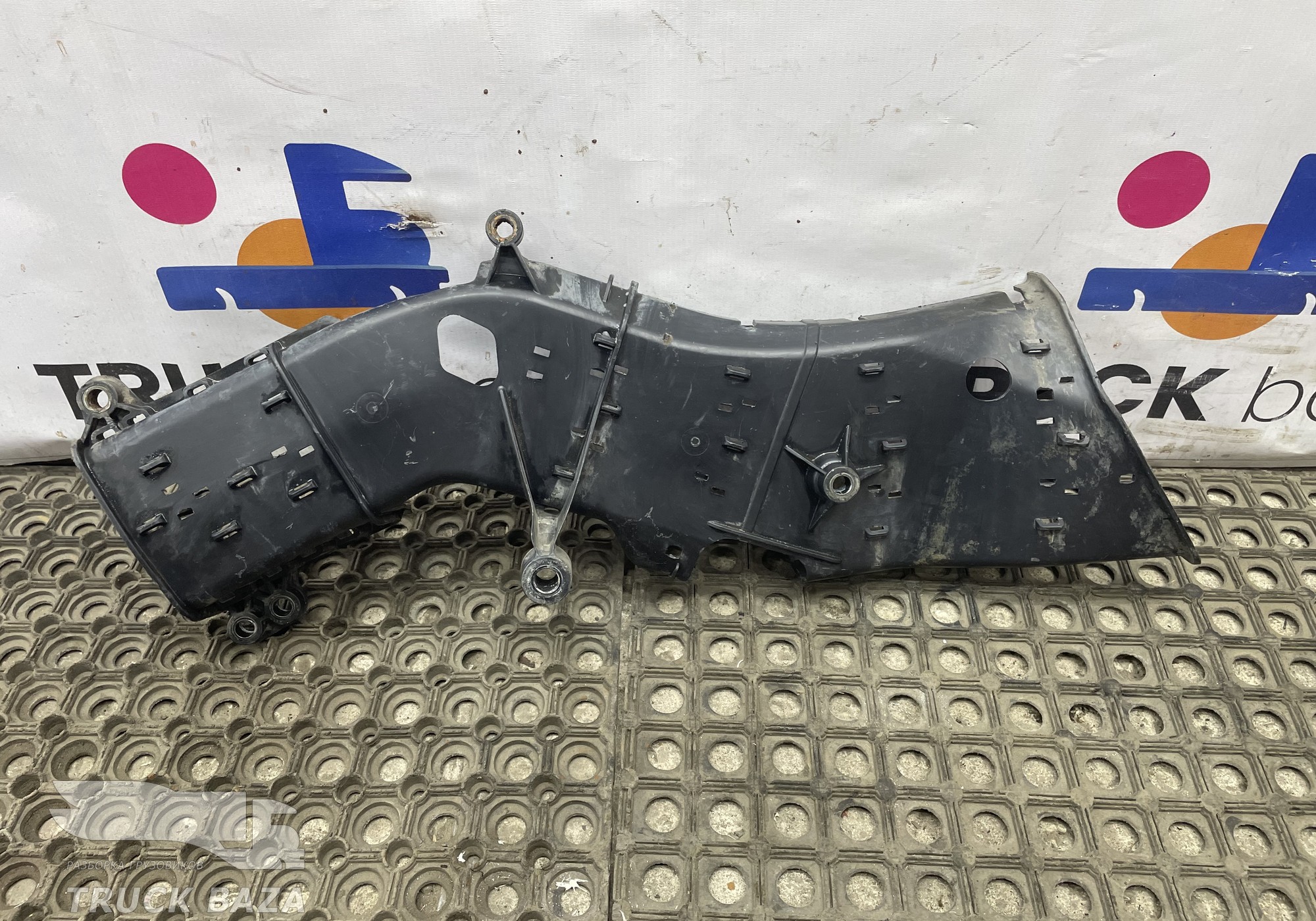 2835593 Кронштейн электропроводки для Scania 6-series G (с 2016)