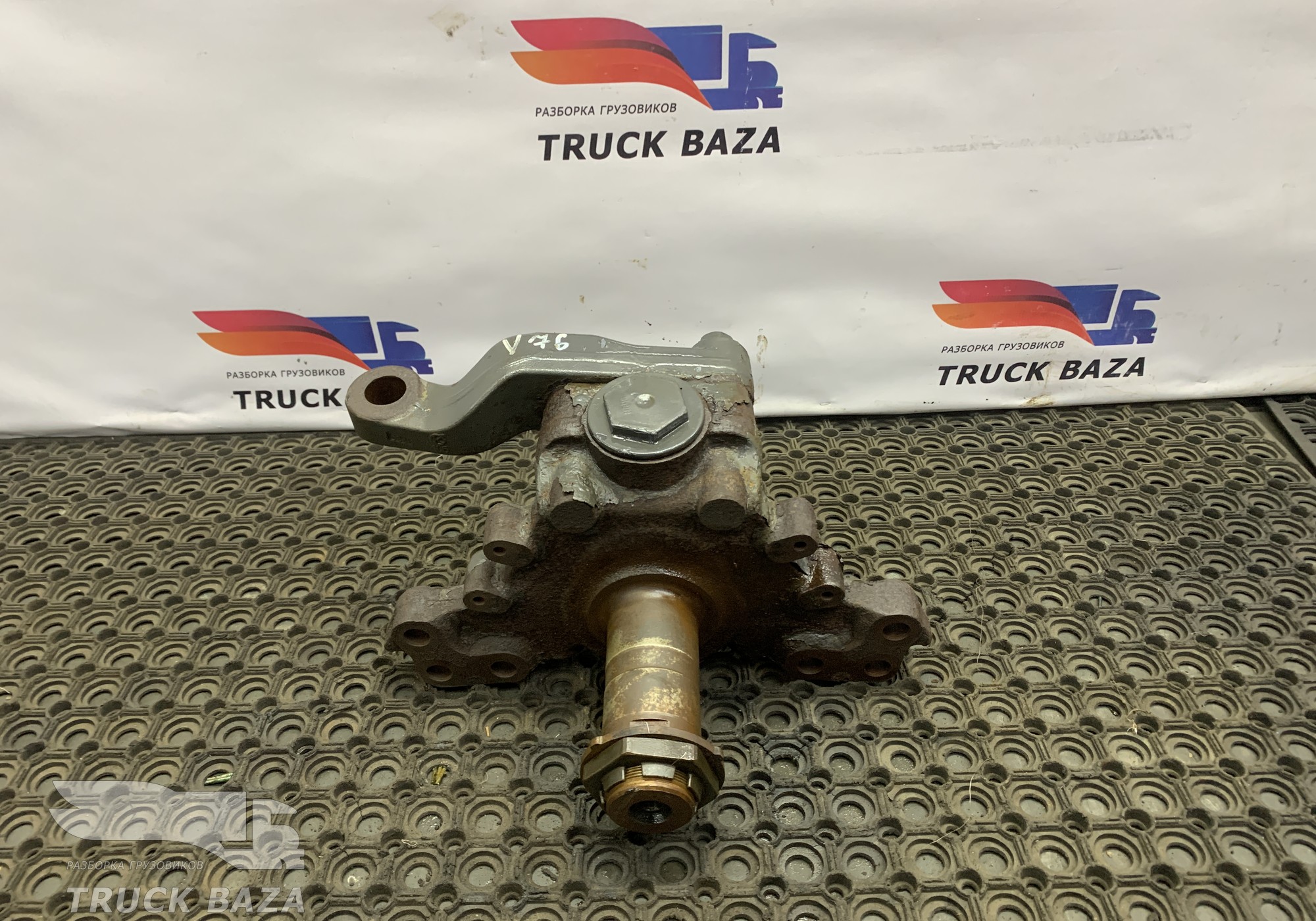 20543284 Кулак поворотный