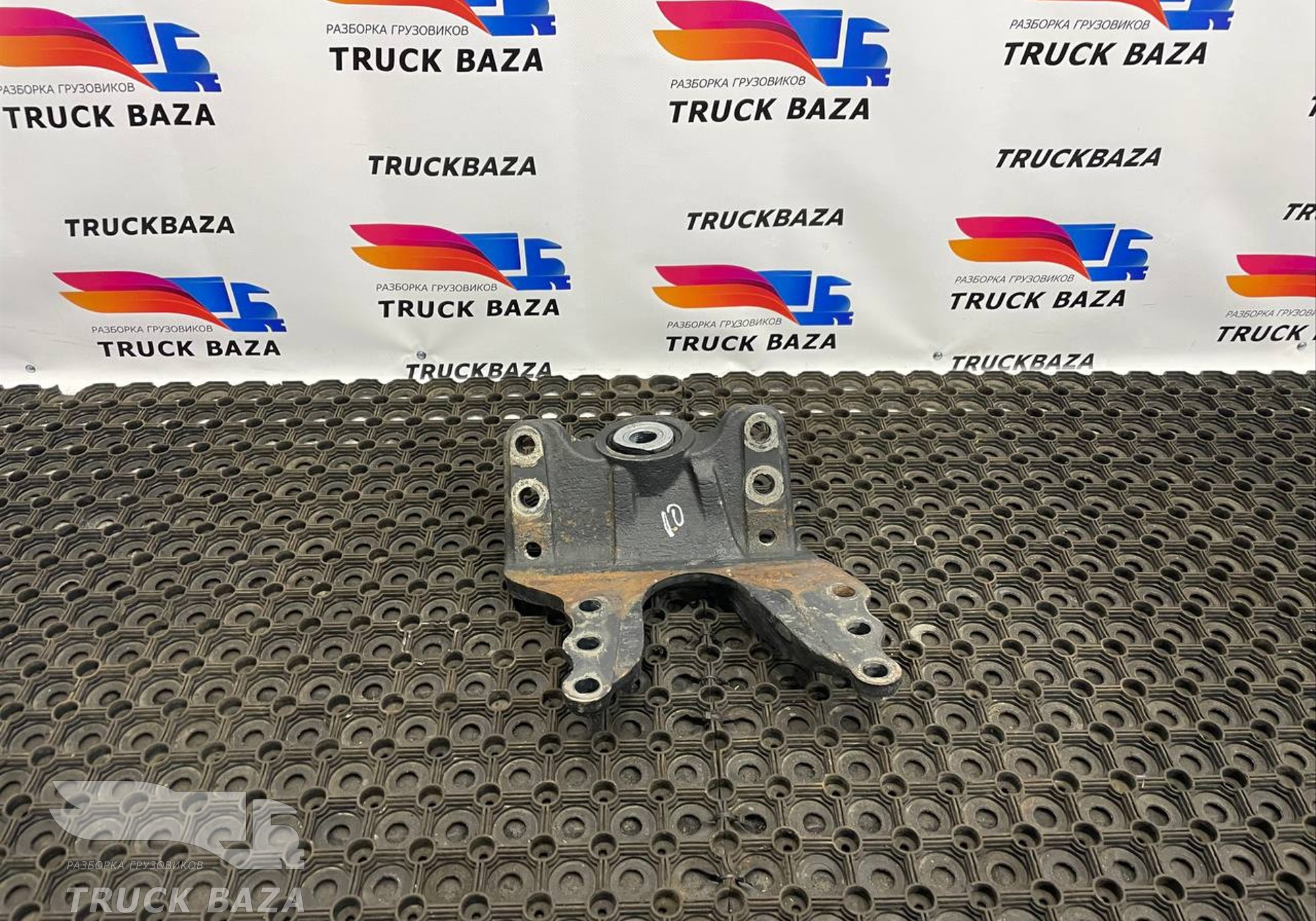 54901290244720 Кронштейн передней рессоры левый для КАМАЗ 54901