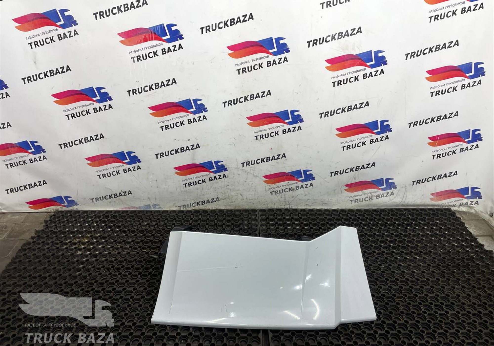 9607908365 Спойлер кабины верхний левый для Mercedes-Benz Actros New Actros MP4 (с 2011)