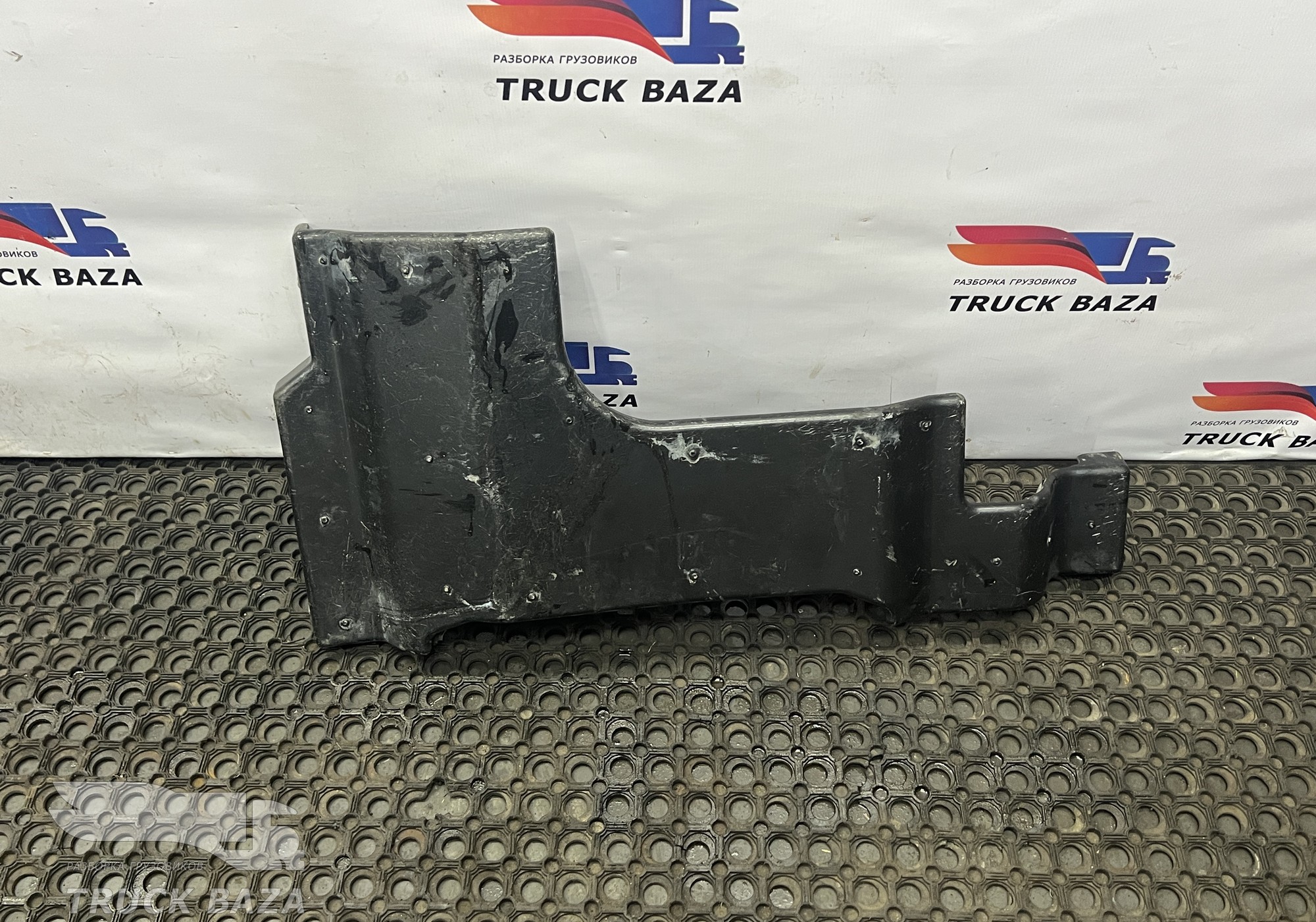 54901561421110 Шумоизоляция двигателя задняя для КАМАЗ 54901