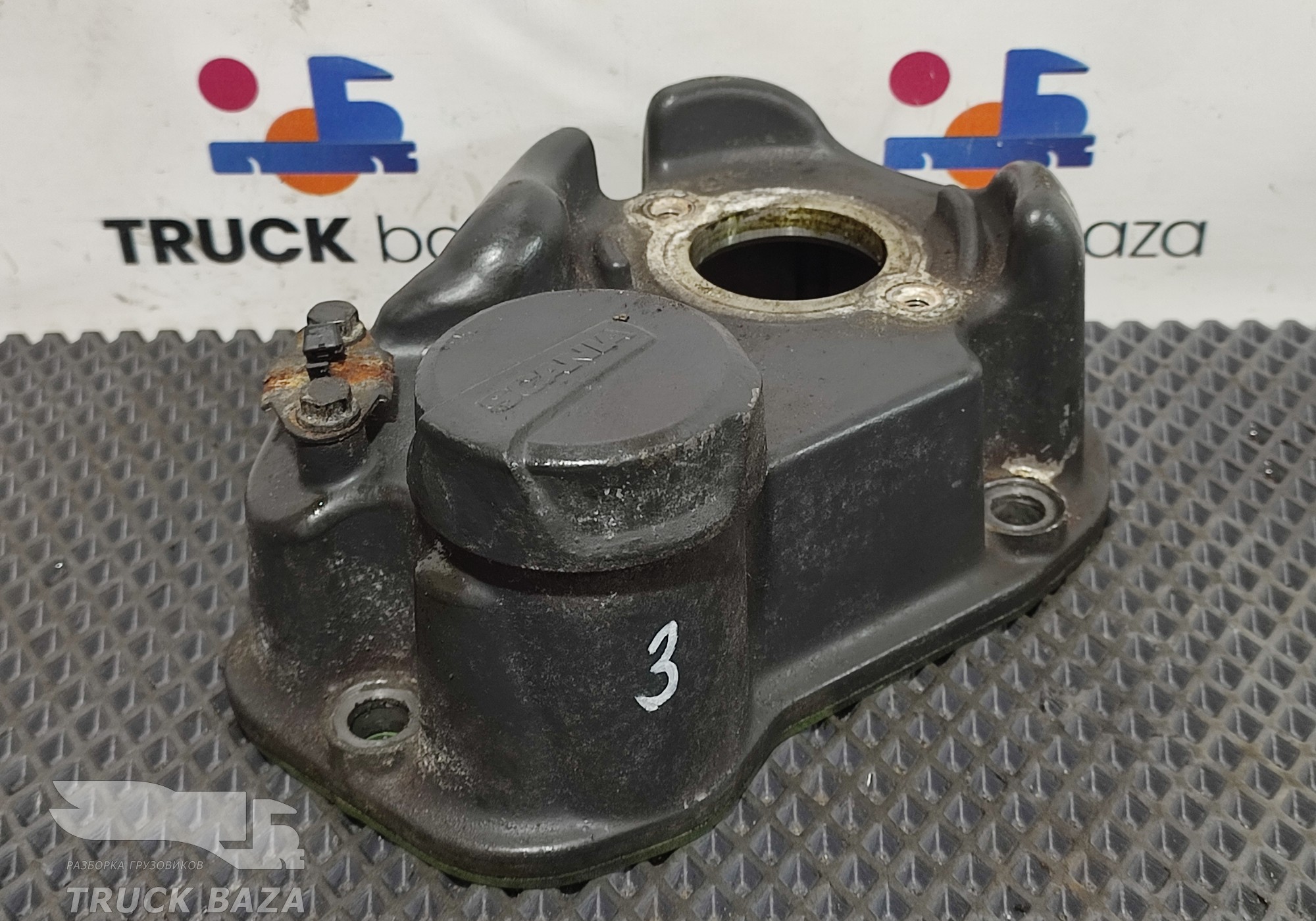 2431142 Крышка ГБЦ клапанная