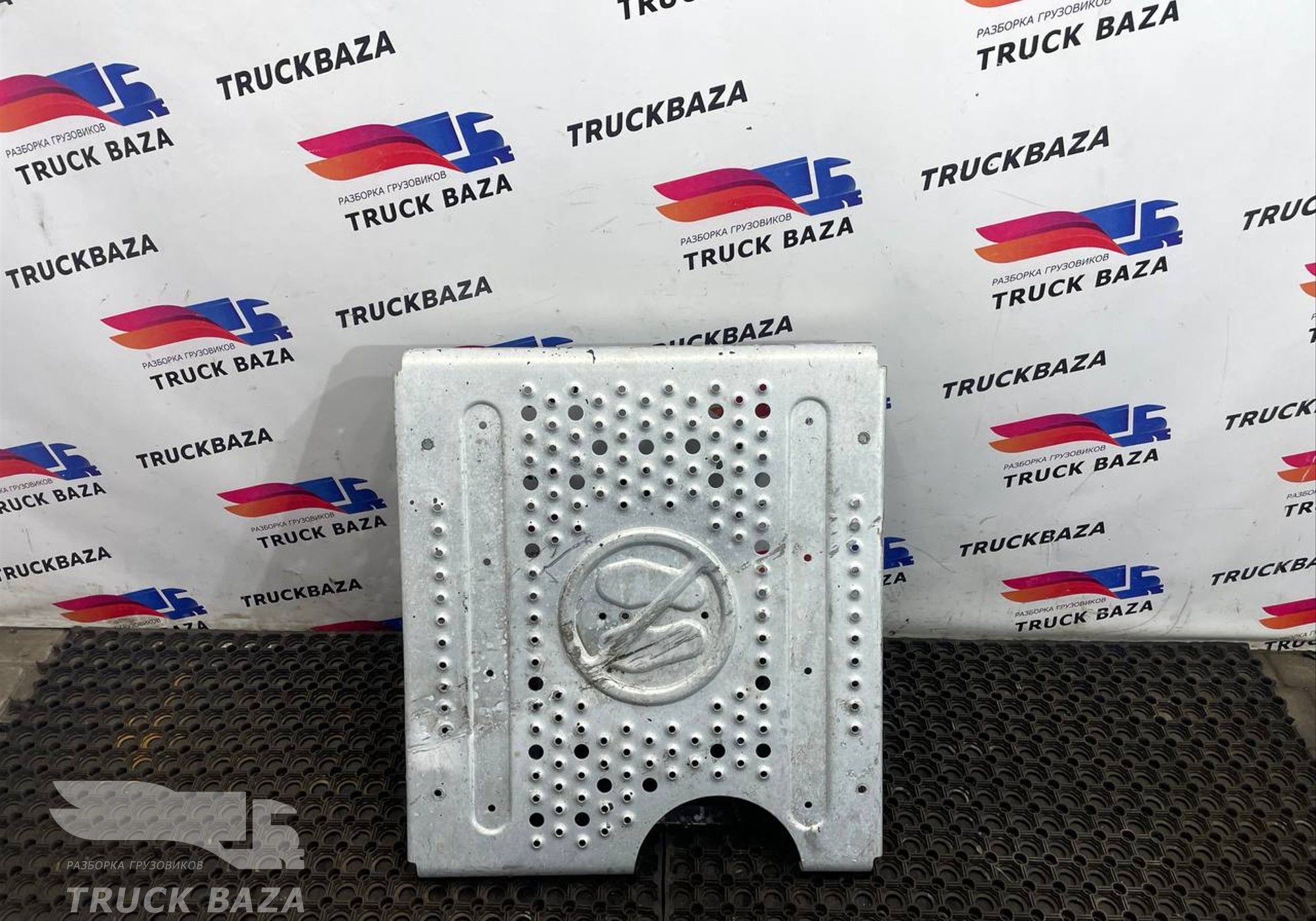 T224058 Трап над глушителем для Ford F-MAX (с 2018)